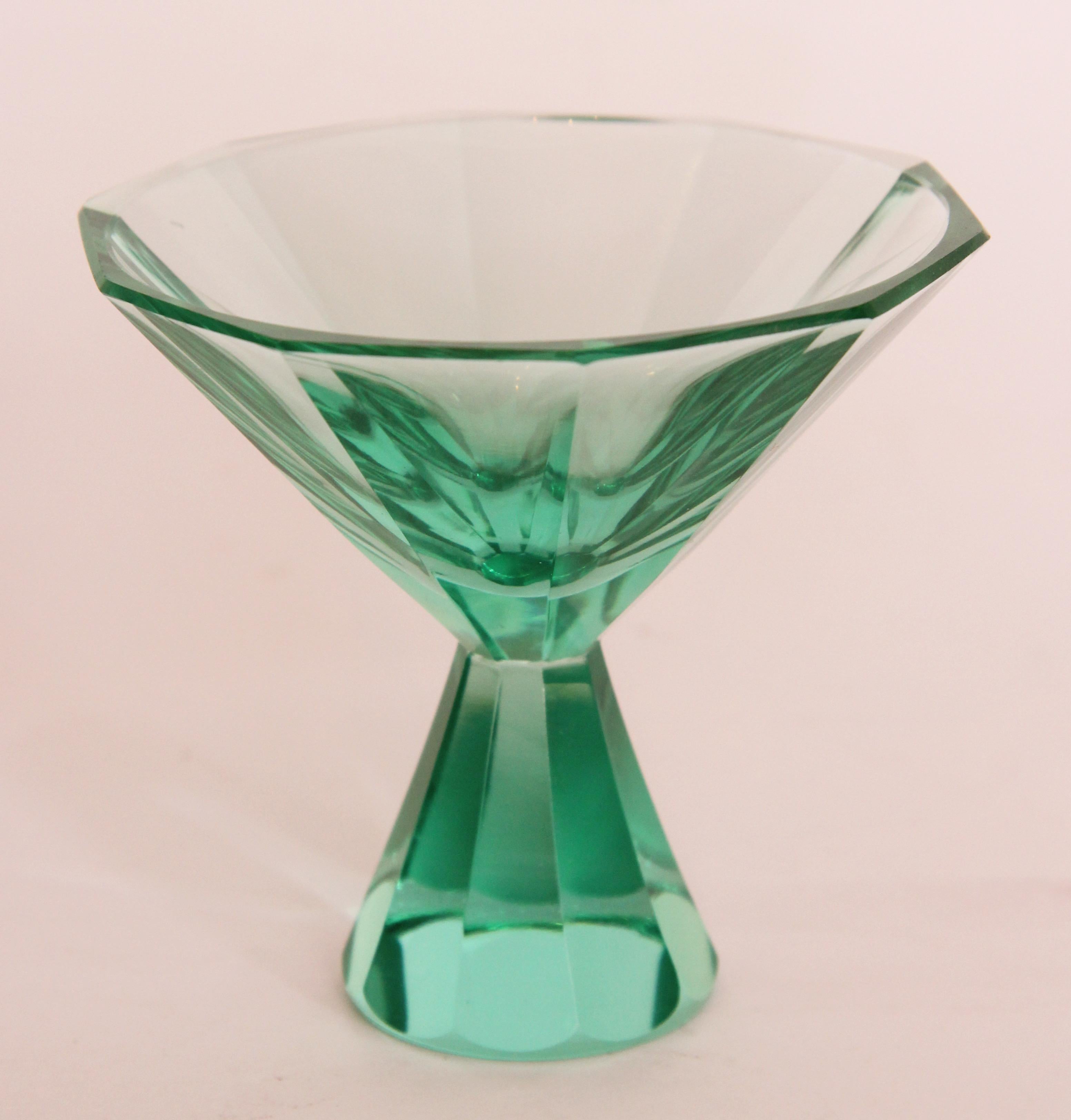 Mid-20th Century Art Deco Cut Crystal Liquor Set