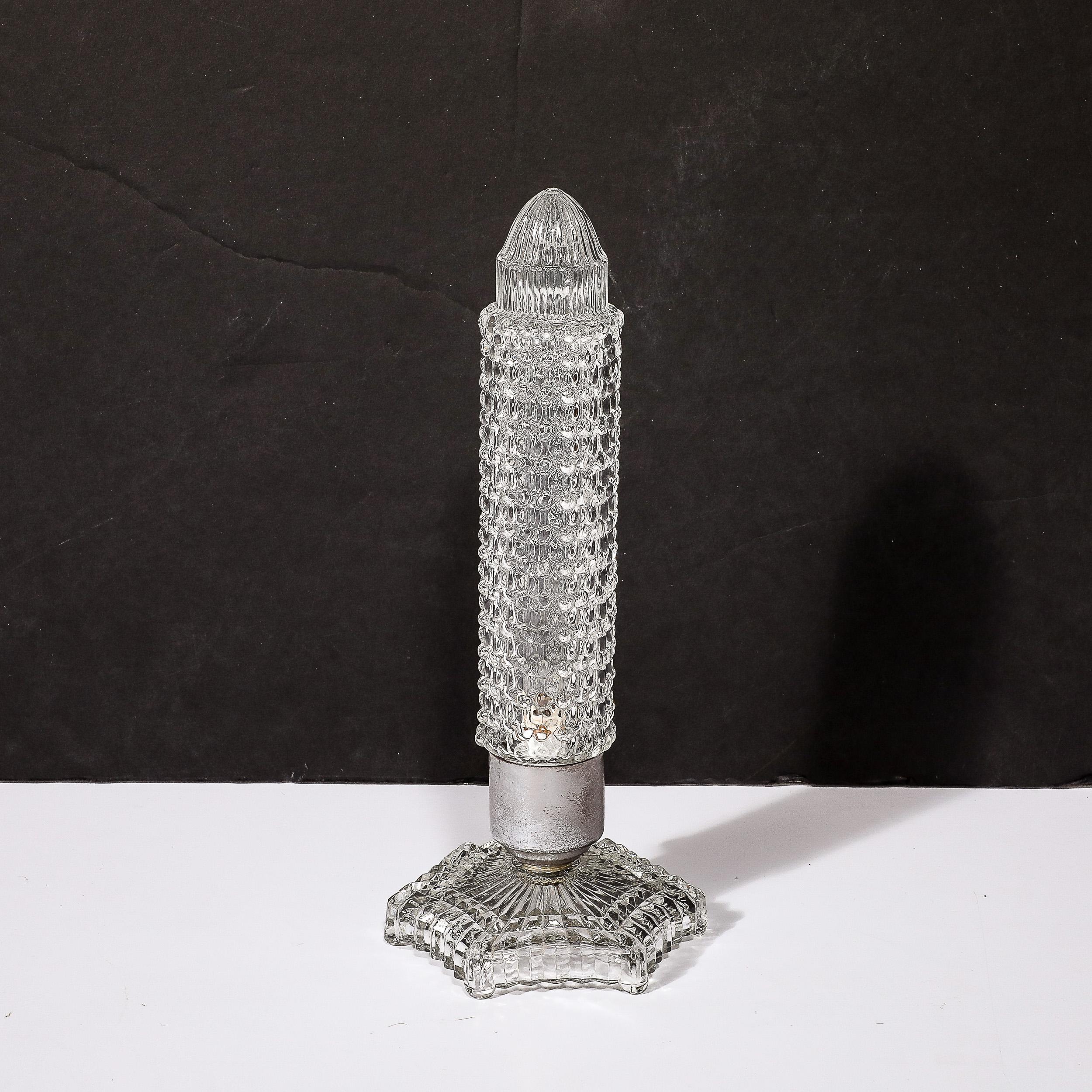 Vetro tagliato Art Deco  Lampada a giorno con dettagli geometrici e scanalati su base esagonale in vendita 9