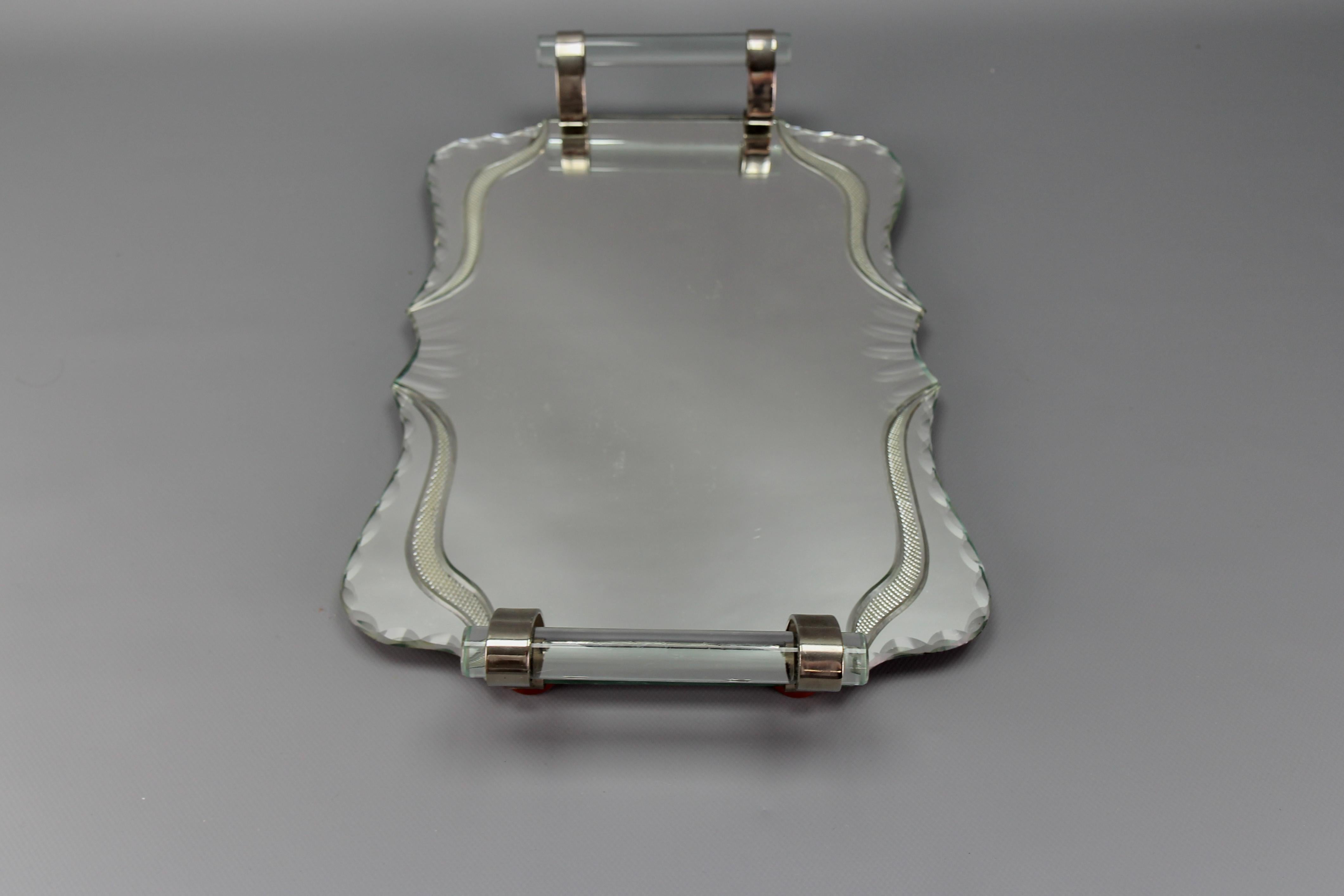 Bandeja para servir Art Deco de espejo tallado, cristal y cromo, Francia, años 30 en Bueno estado para la venta en Barntrup, DE