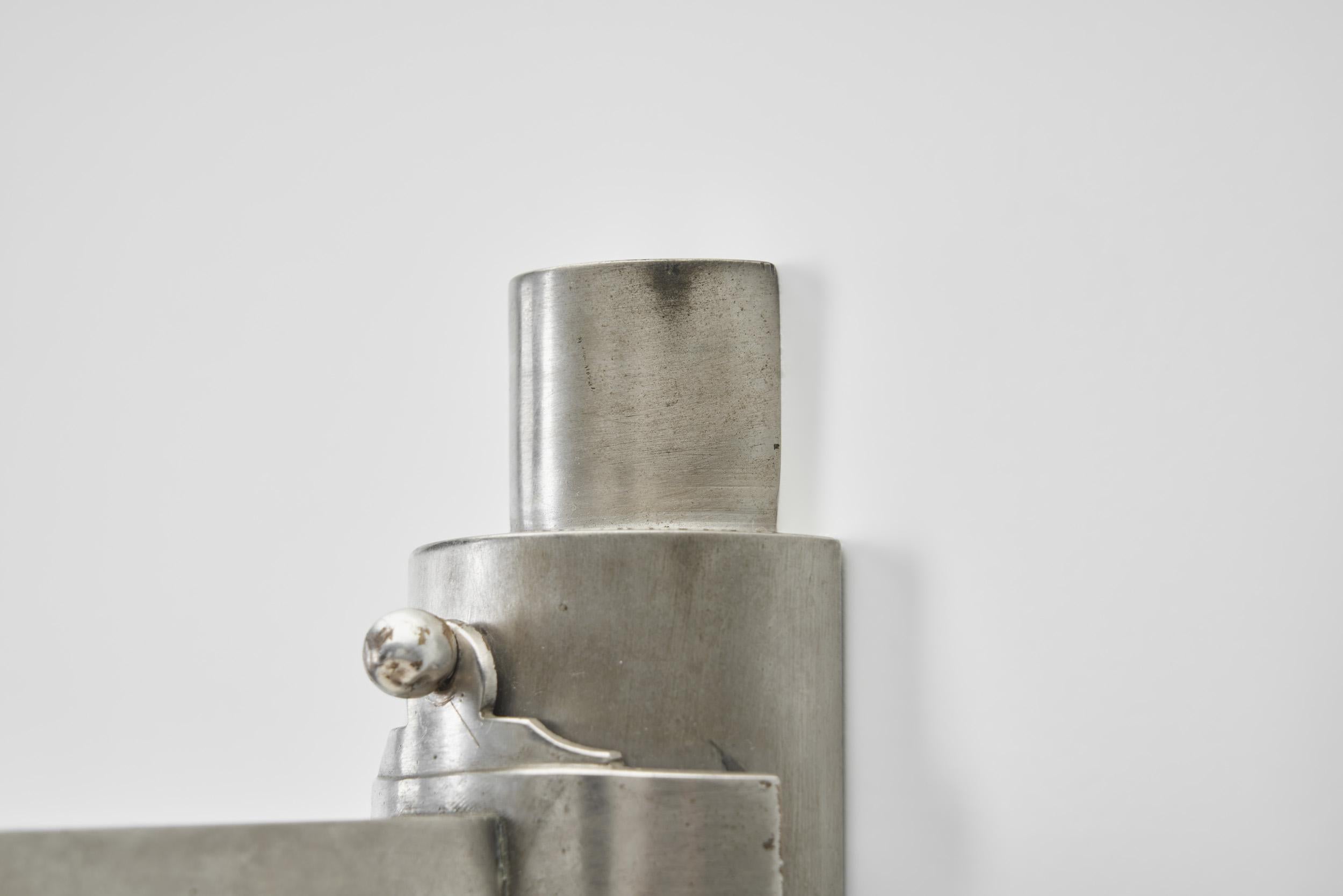 Lampada da parete cilindrica Art Déco, Europa anni '30 in vendita 5