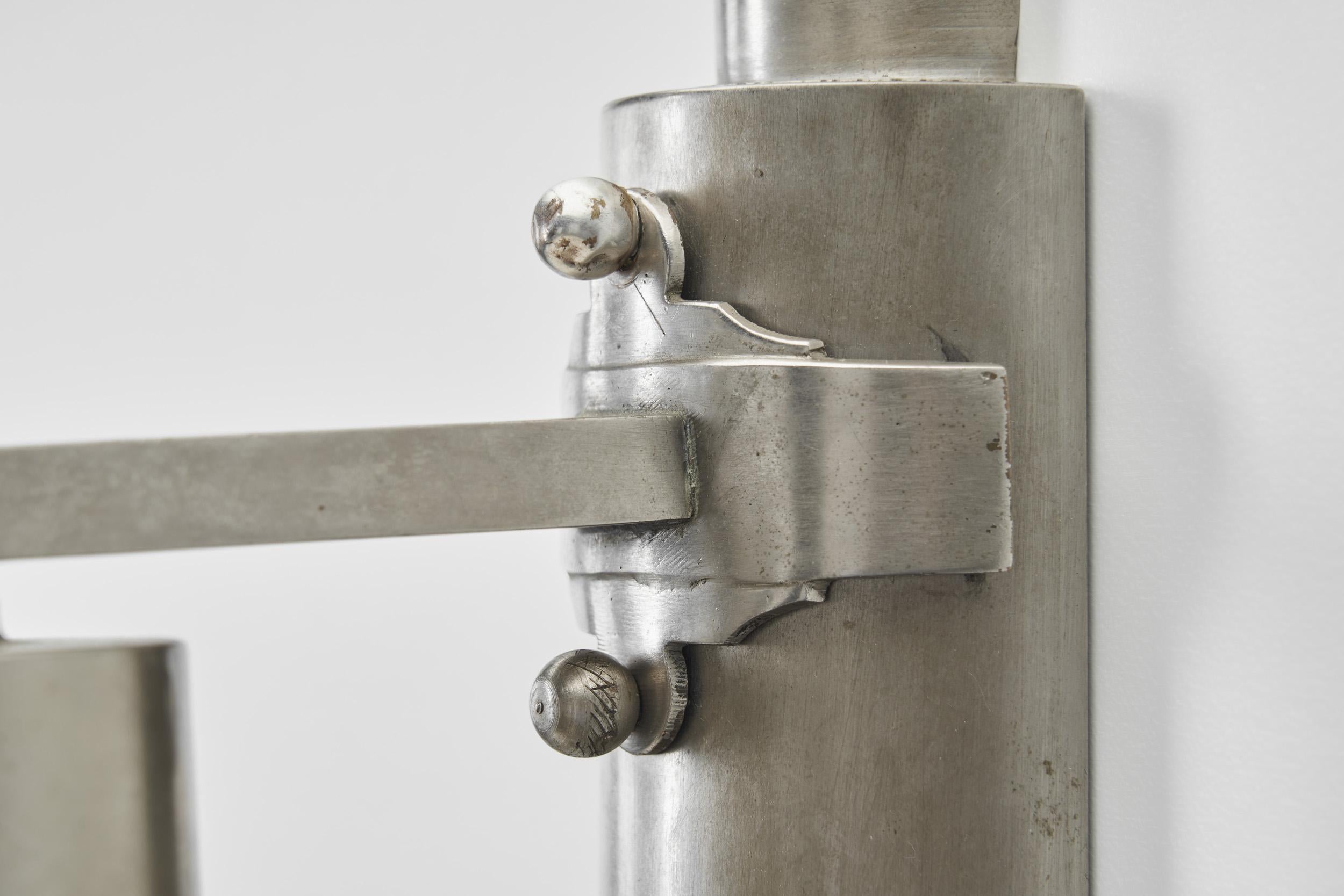 Lampada da parete cilindrica Art Déco, Europa anni '30 in vendita 6