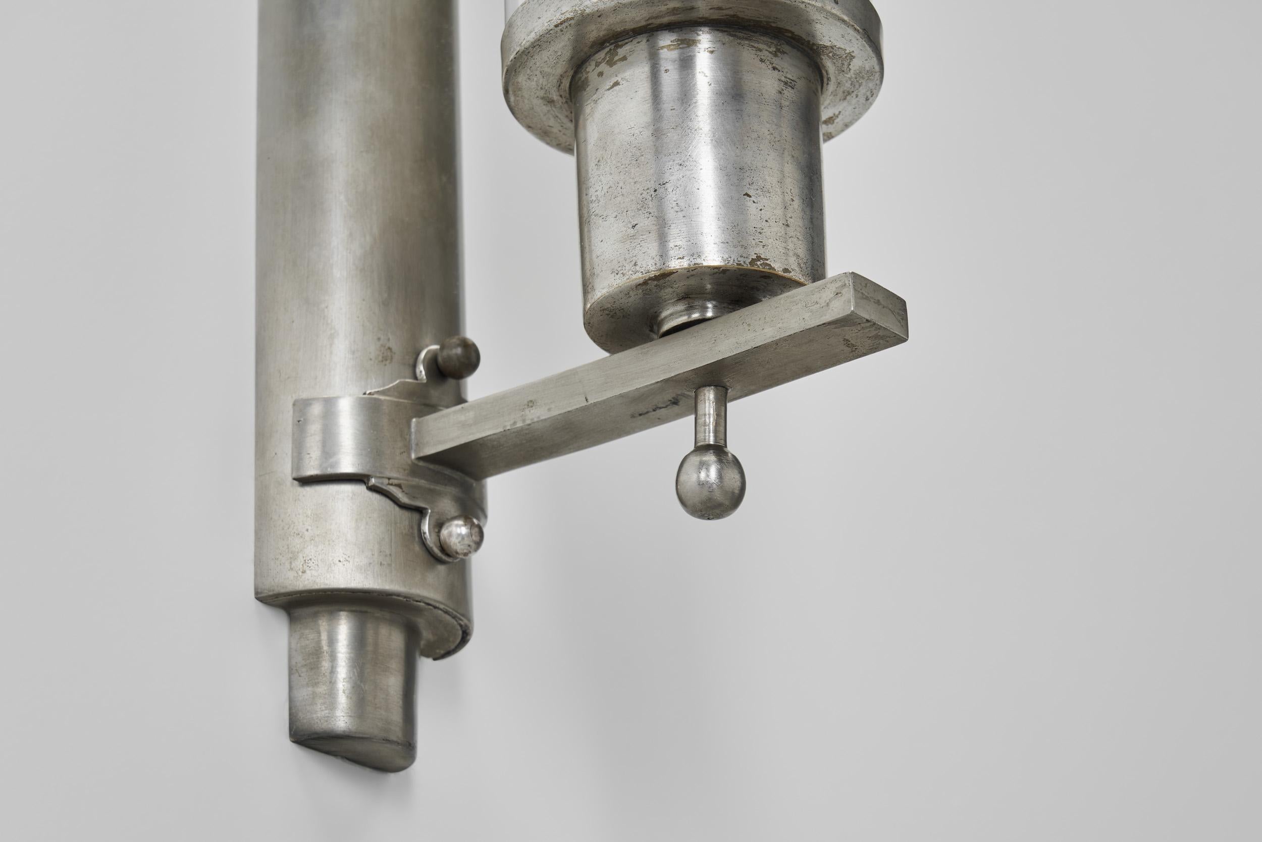 Lampada da parete cilindrica Art Déco, Europa anni '30 in vendita 12