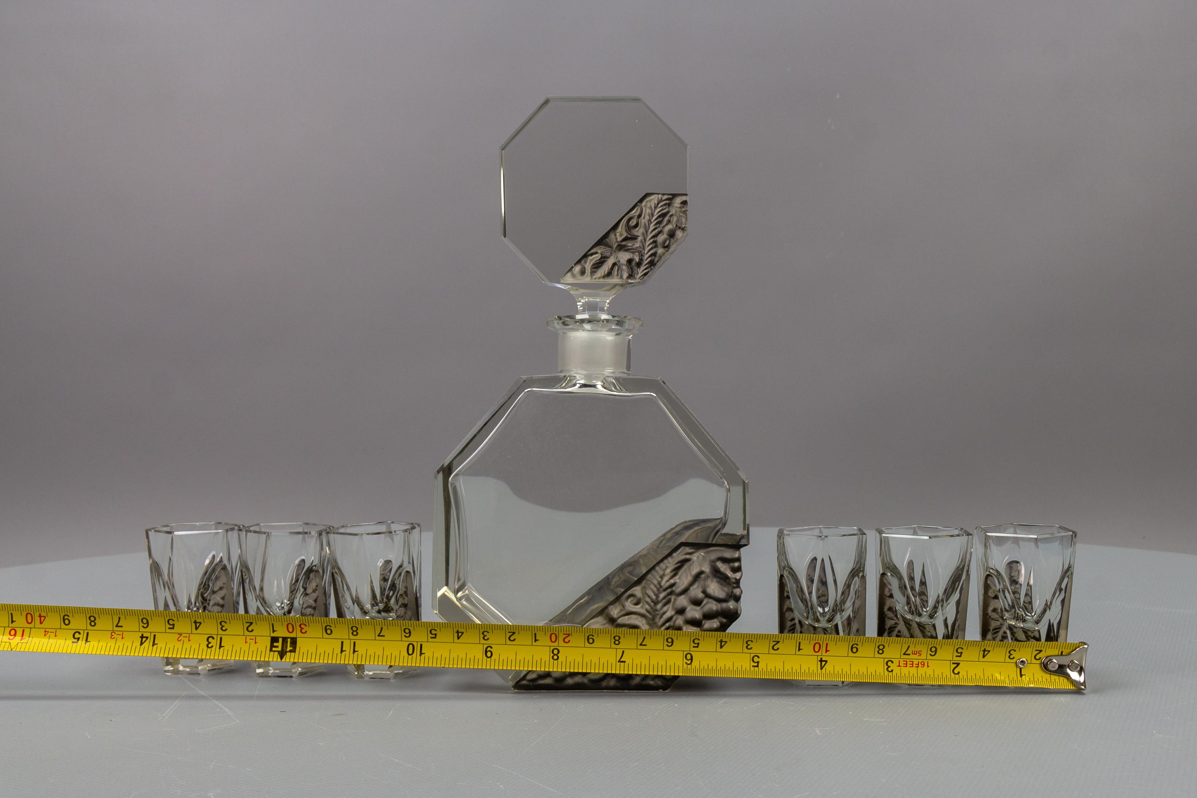 Art Deco Czech Bohemian Clear and Grey Glass Decanter Set by Schlevogt & Hoffman For Sale 15