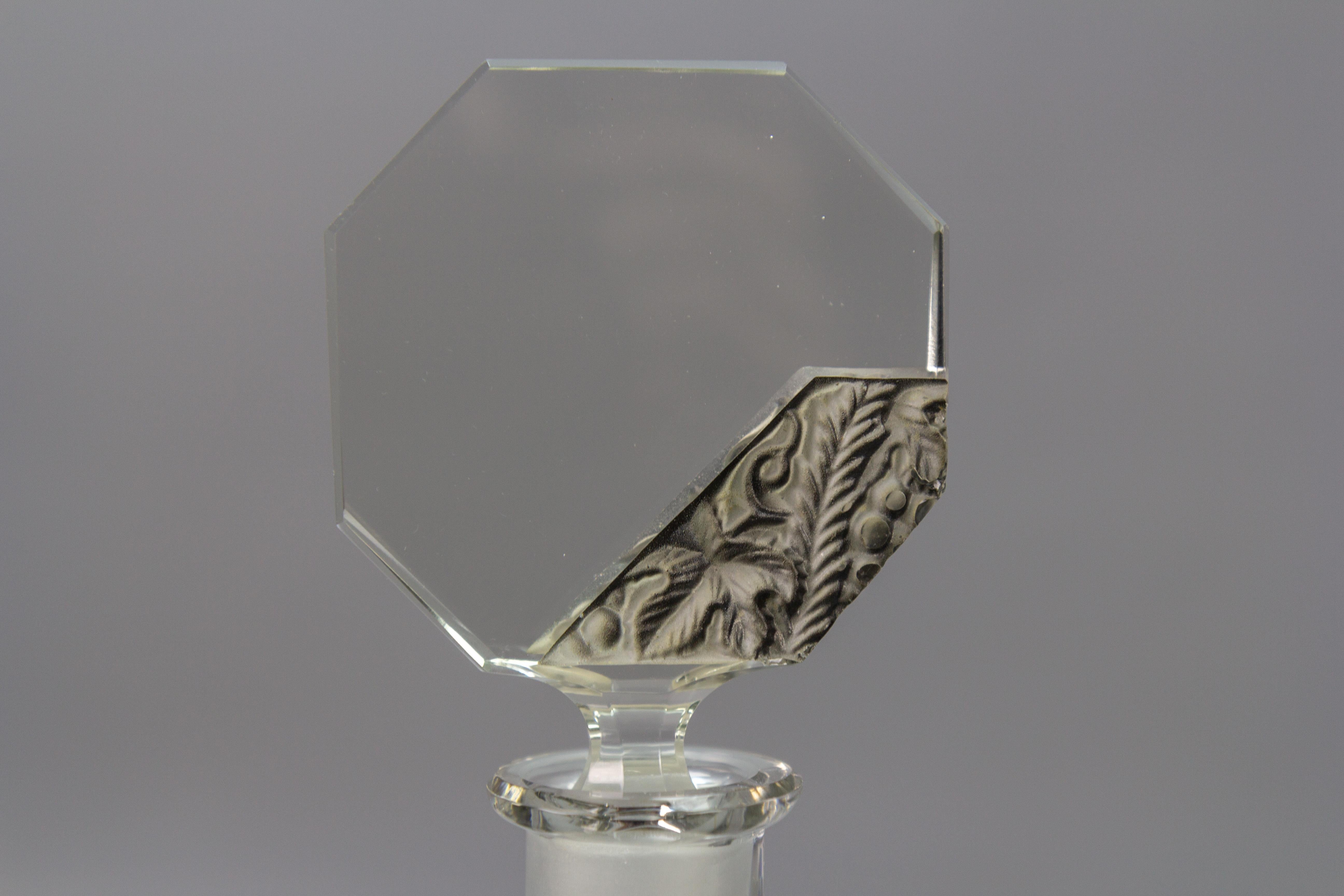 Verre Ensemble carafe et verre gris et transparent de Bohème tchèque Art Déco par Schlevogt & Hoffman en vente