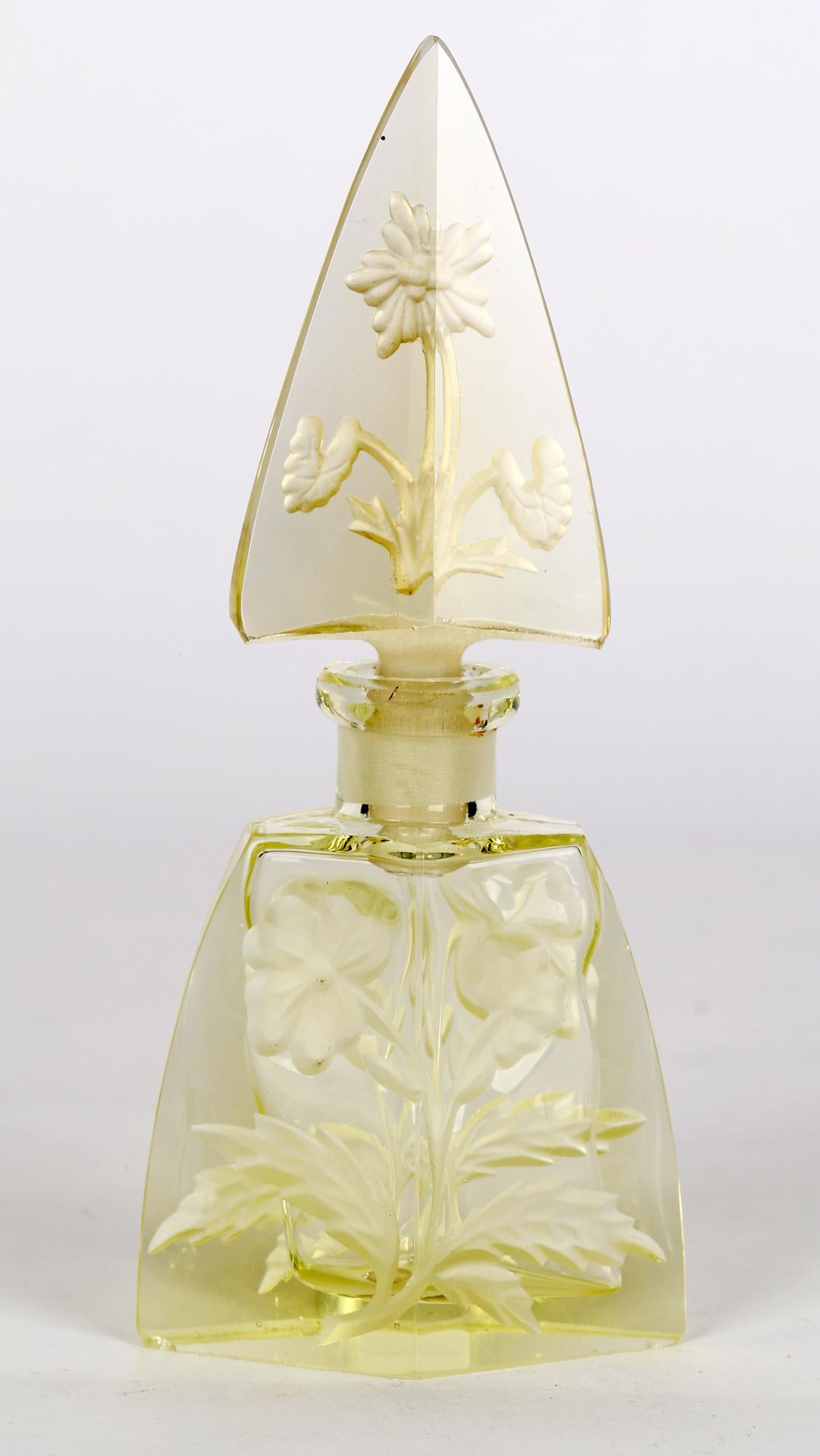 Art Deco Czech Engraved Floral Yellow Glass Scent Bottle and Stopper For Sale 1