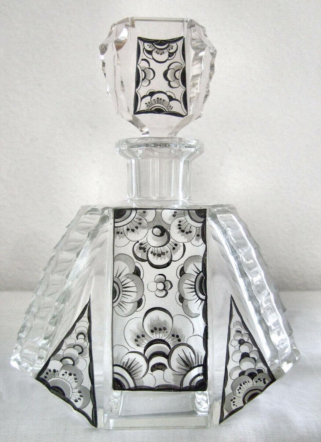 Art Deco Czech Geometric Crystal Glass Decanter Set by Karel Palda, circa 1930s In Good Condition For Sale In Devon, England