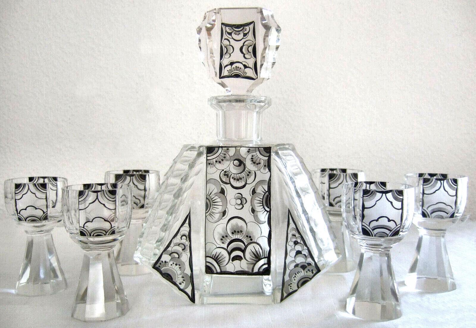 20th Century Art Deco Czech Geometric Crystal Glass Decanter Set by Karel Palda, circa 1930s For Sale