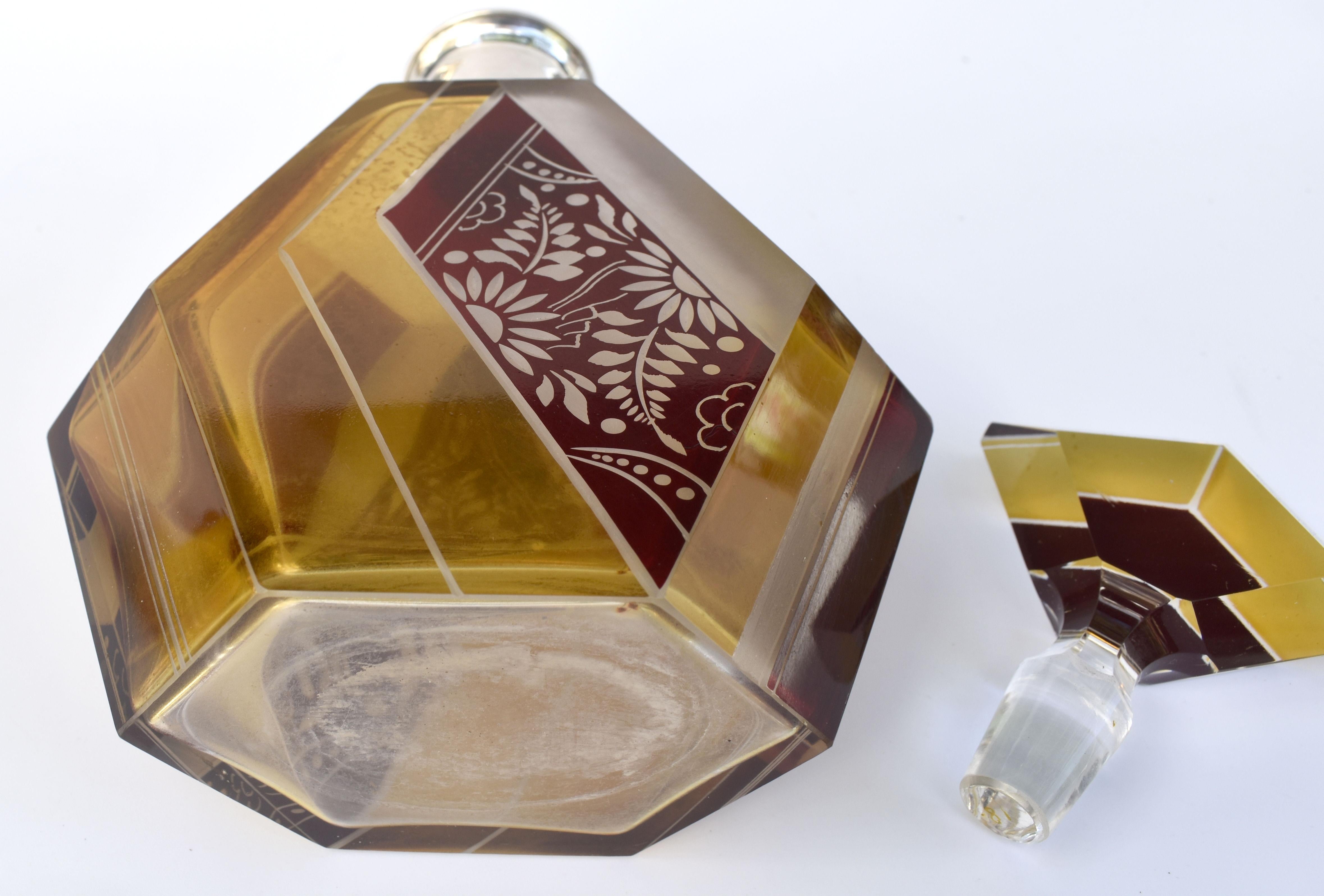 Ensemble carafe et verres à décanter en verre tchèque Art Déco, vers 1930 en vente 5