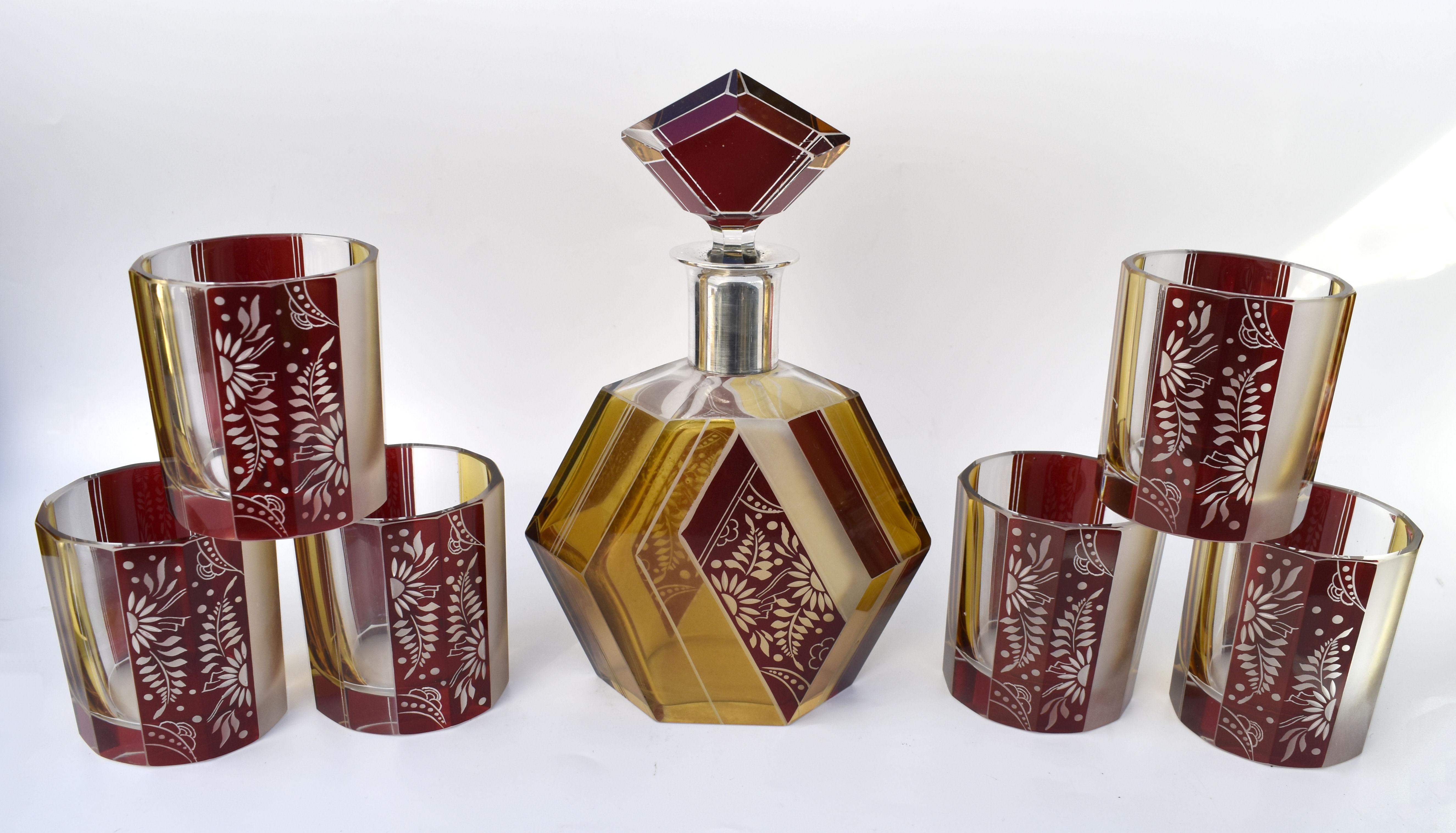 Ensemble carafe et verres à décanter en verre tchèque Art Déco, vers 1930 en vente 6