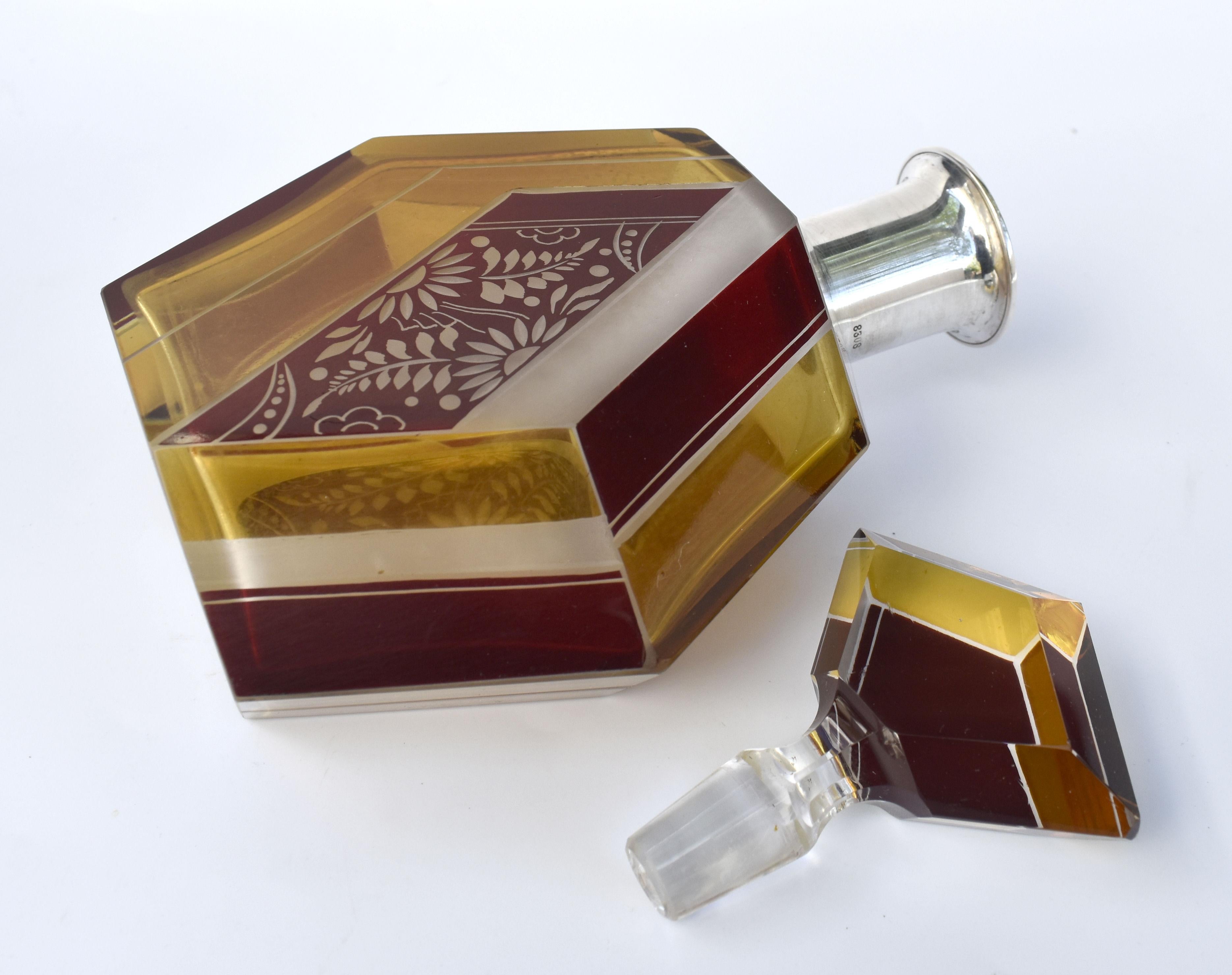 Art Deco Czech Glass Decanter Set and Glasses, C 1930 In Good Condition For Sale In Devon, England