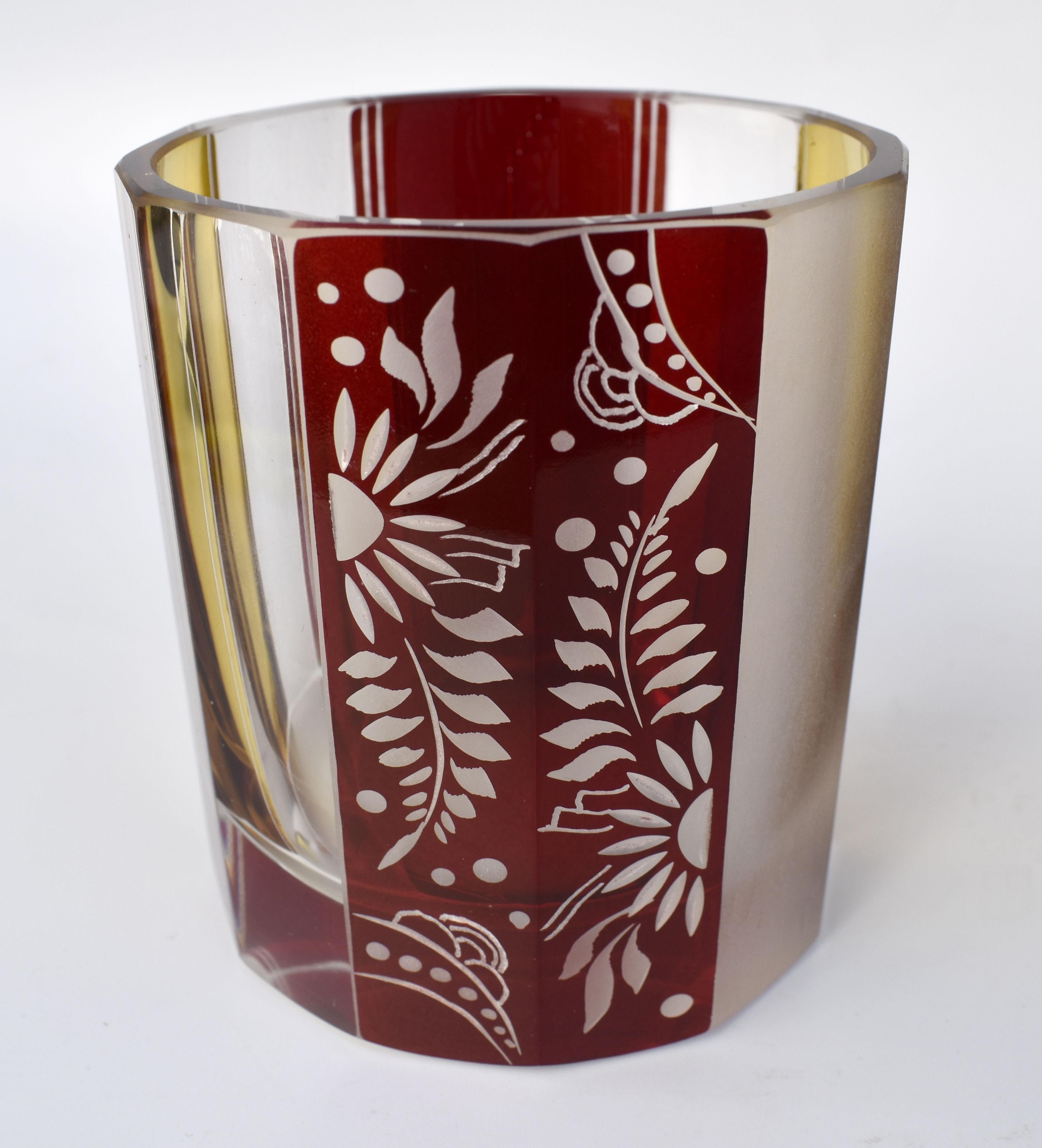 Verre Ensemble carafe et verres à décanter en verre tchèque Art Déco, vers 1930 en vente