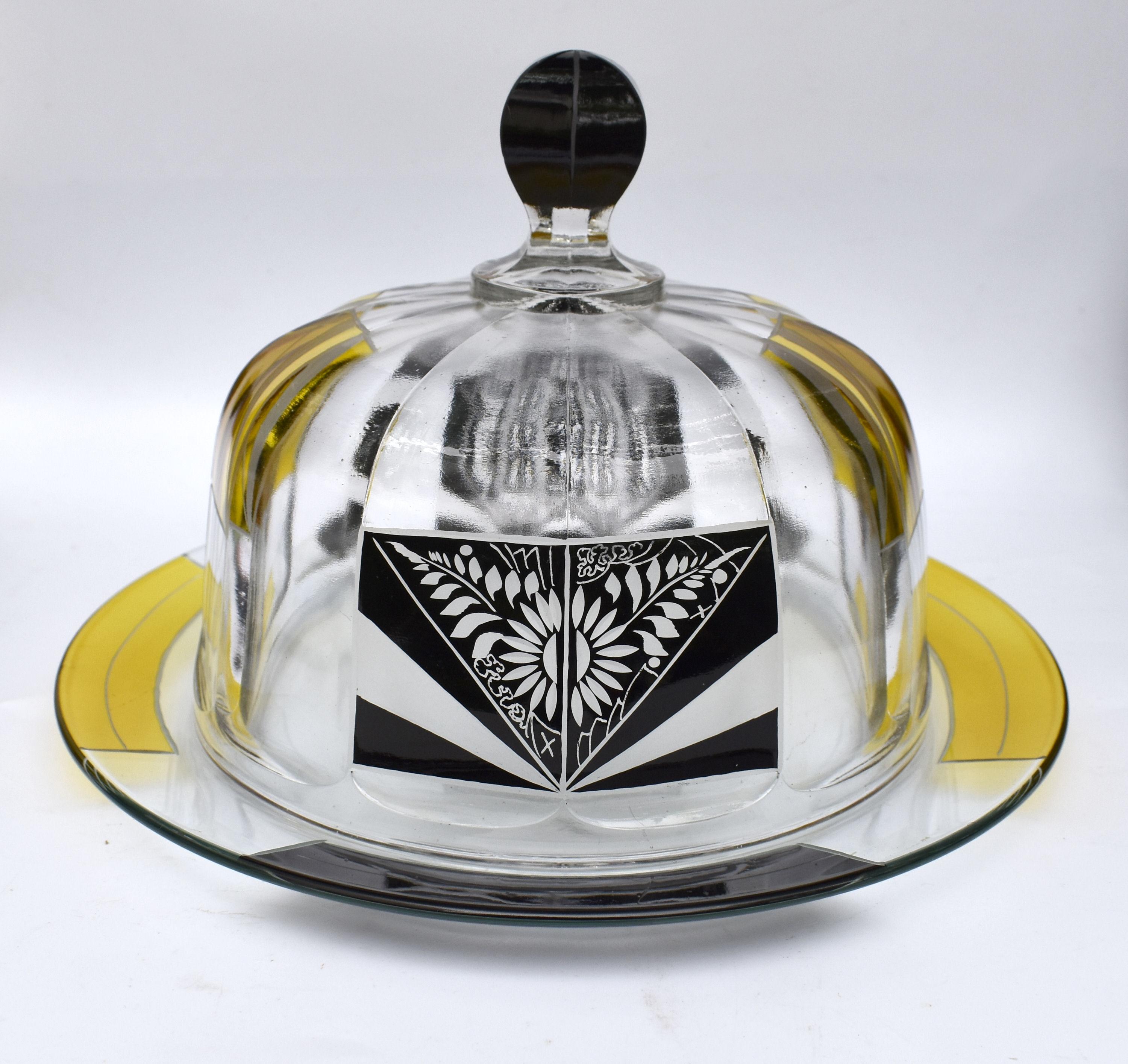 Art Deco Czech Glass Domed Cover & Plate, c1930 In Excellent Condition For Sale In Devon, England
