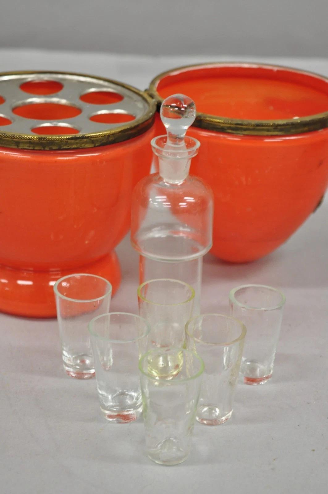 Art Déco Verre Tchèque Oeuf Orange Coralene Liquor Tantalus Cordial Set à charnière en vente 1