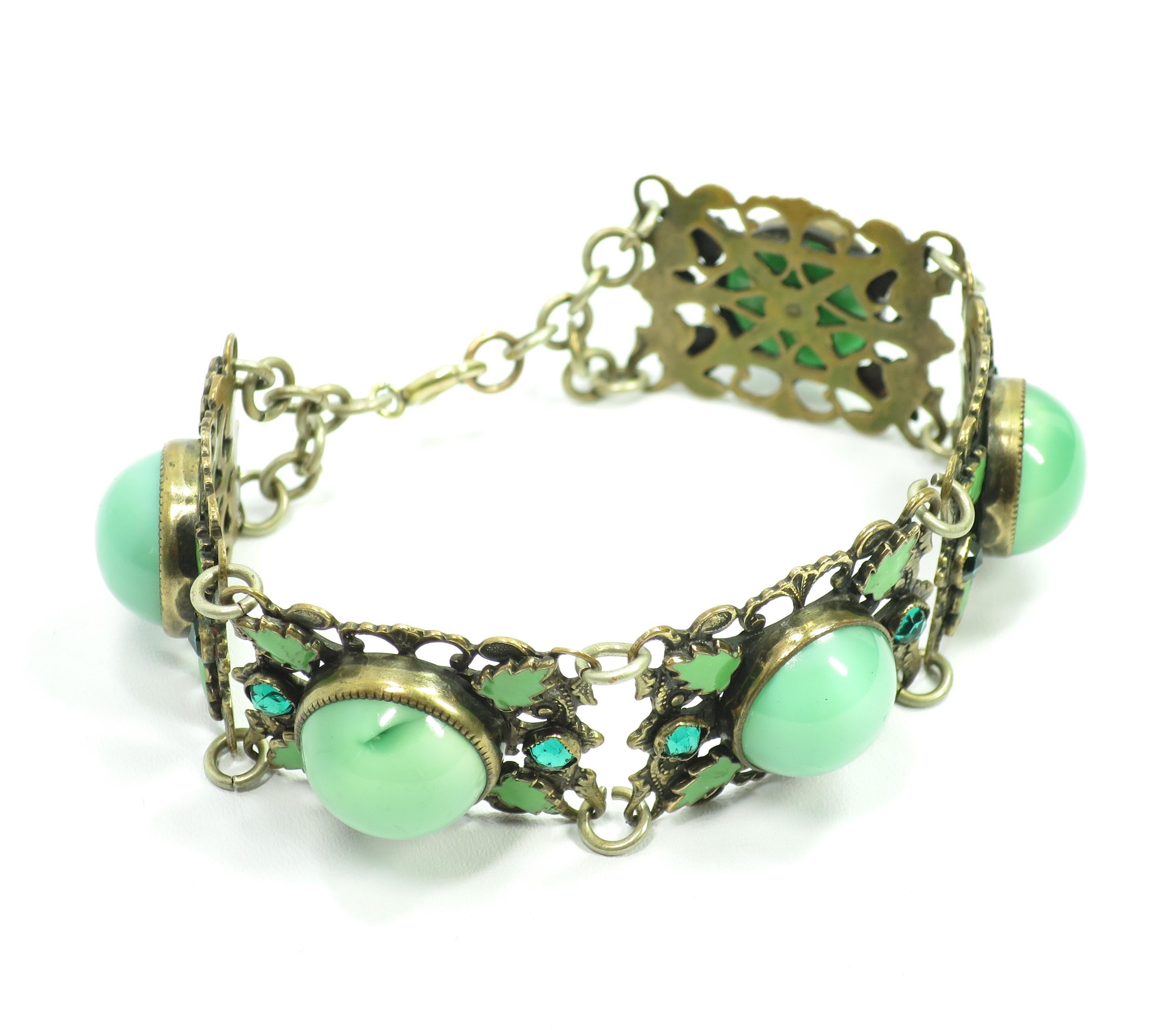 Art Deco Czech Link Bracelet, Green Cats-Eye Chalcedony Glass, 1920s For Sale 7