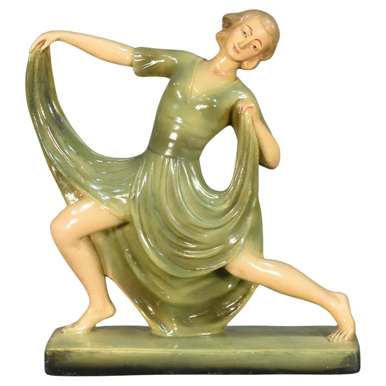 Figurilla Art Decó Bailarina en escayola de Jean Carli en venta