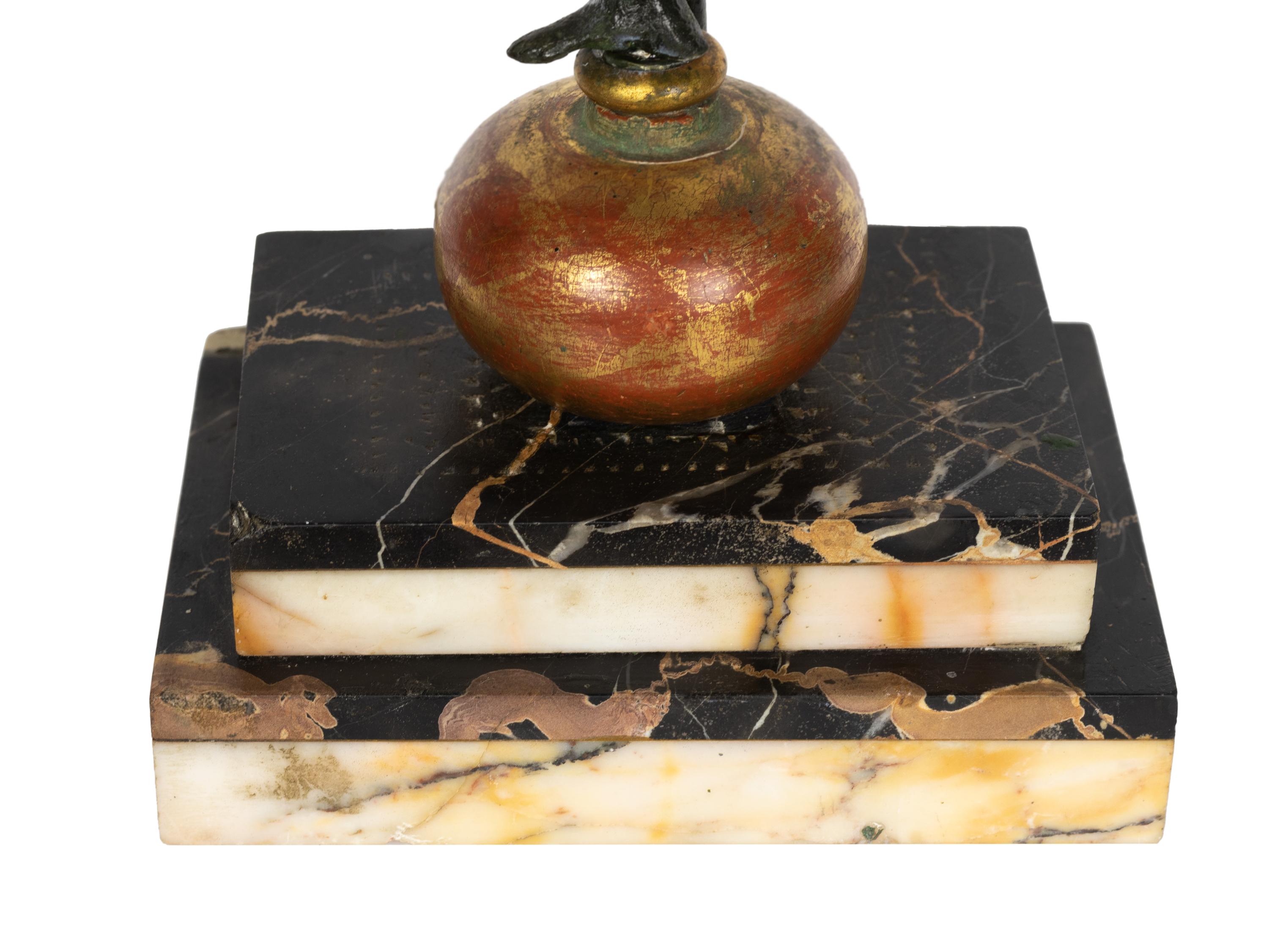 Art Deco Tänzerin Statue Tischlampe, 20. Jahrhundert, Frankreich (Patiniert) im Angebot