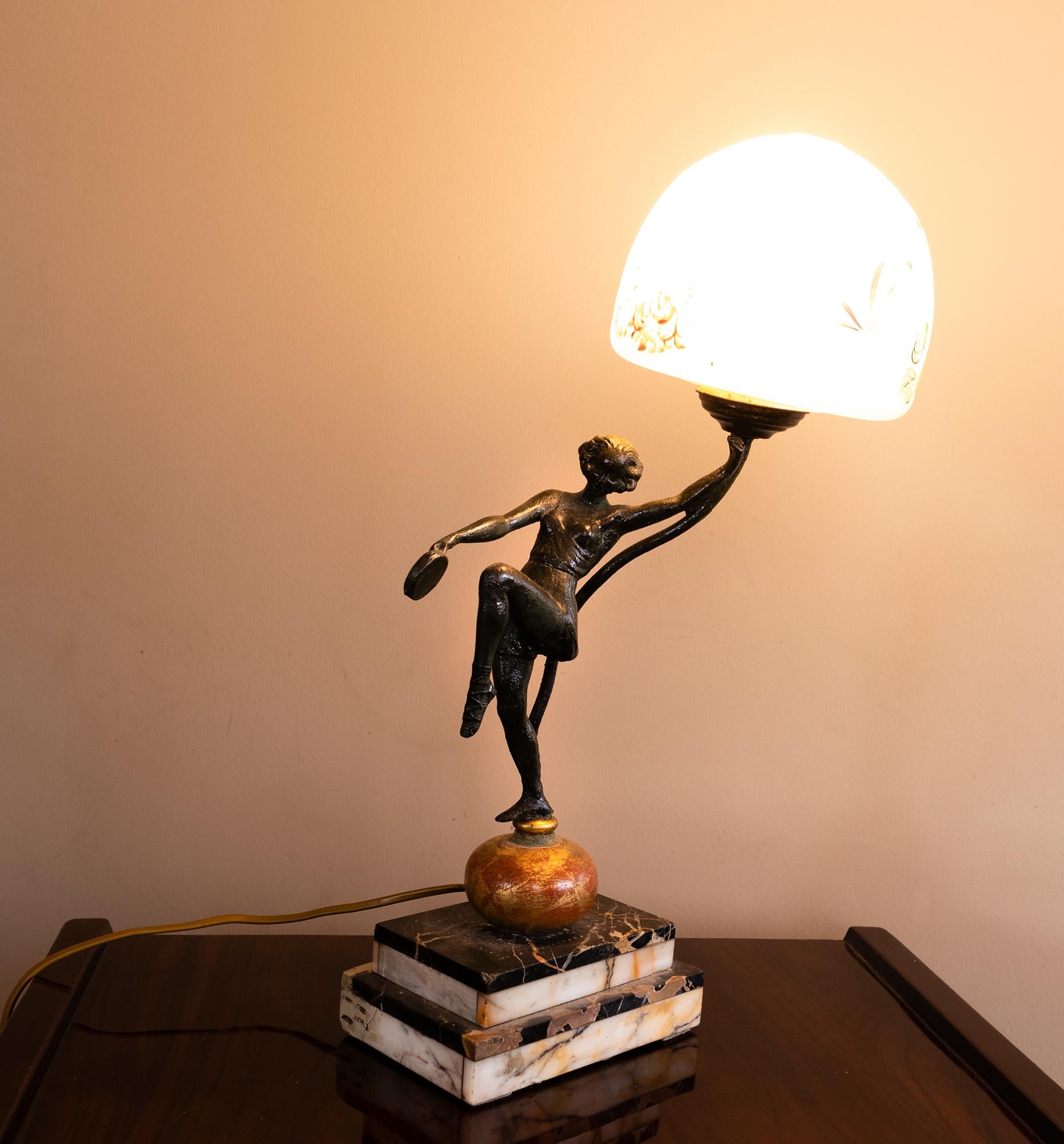 Art Deco Tänzerin Statue Tischlampe, 20. Jahrhundert, Frankreich im Angebot 2