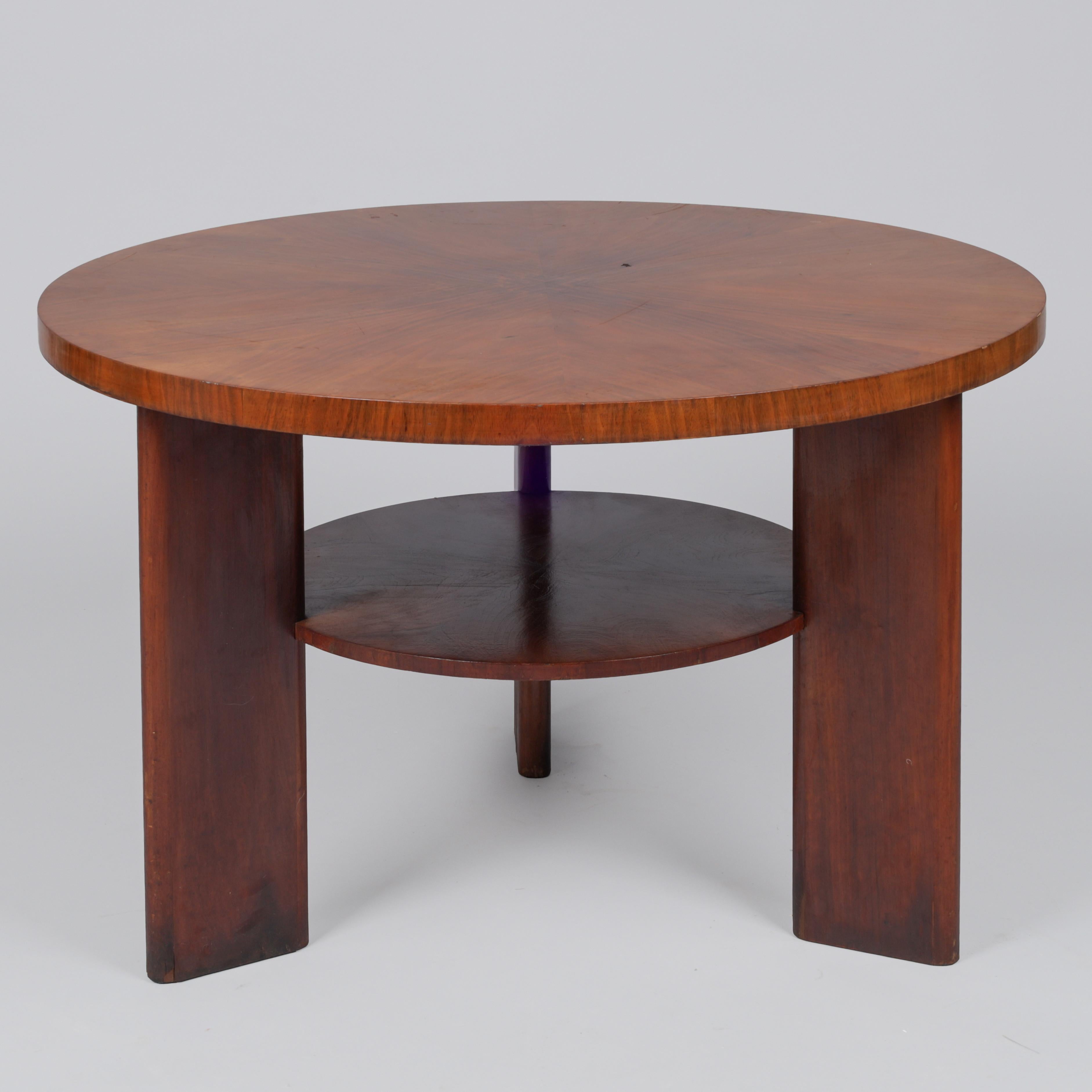 Art Deco, Danish Cabinetmaker Circular Side Table, c. 1930/40s For Sale 9
