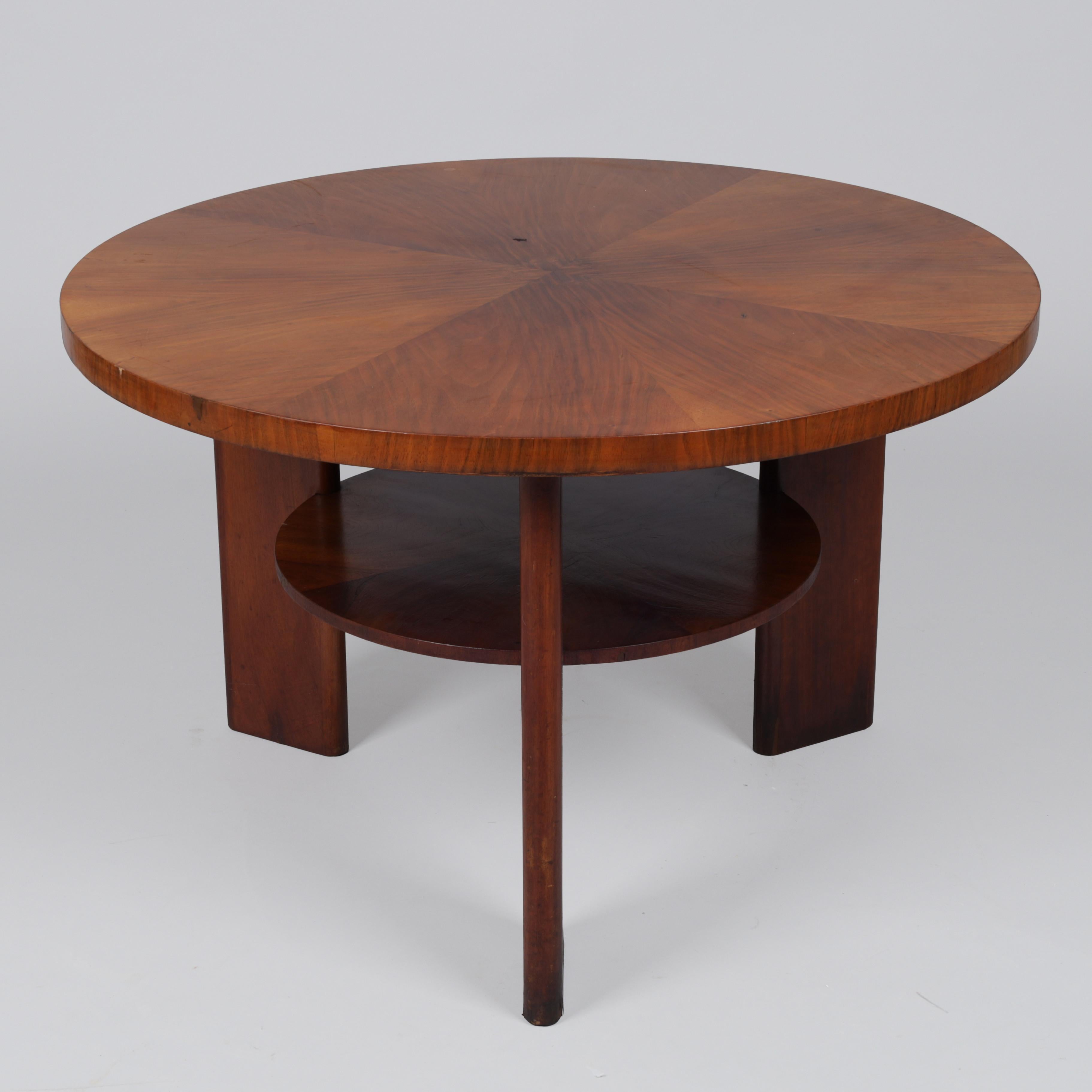 Art Deco, Danish Cabinetmaker Circular Side Table, c. 1930/40s For Sale 11