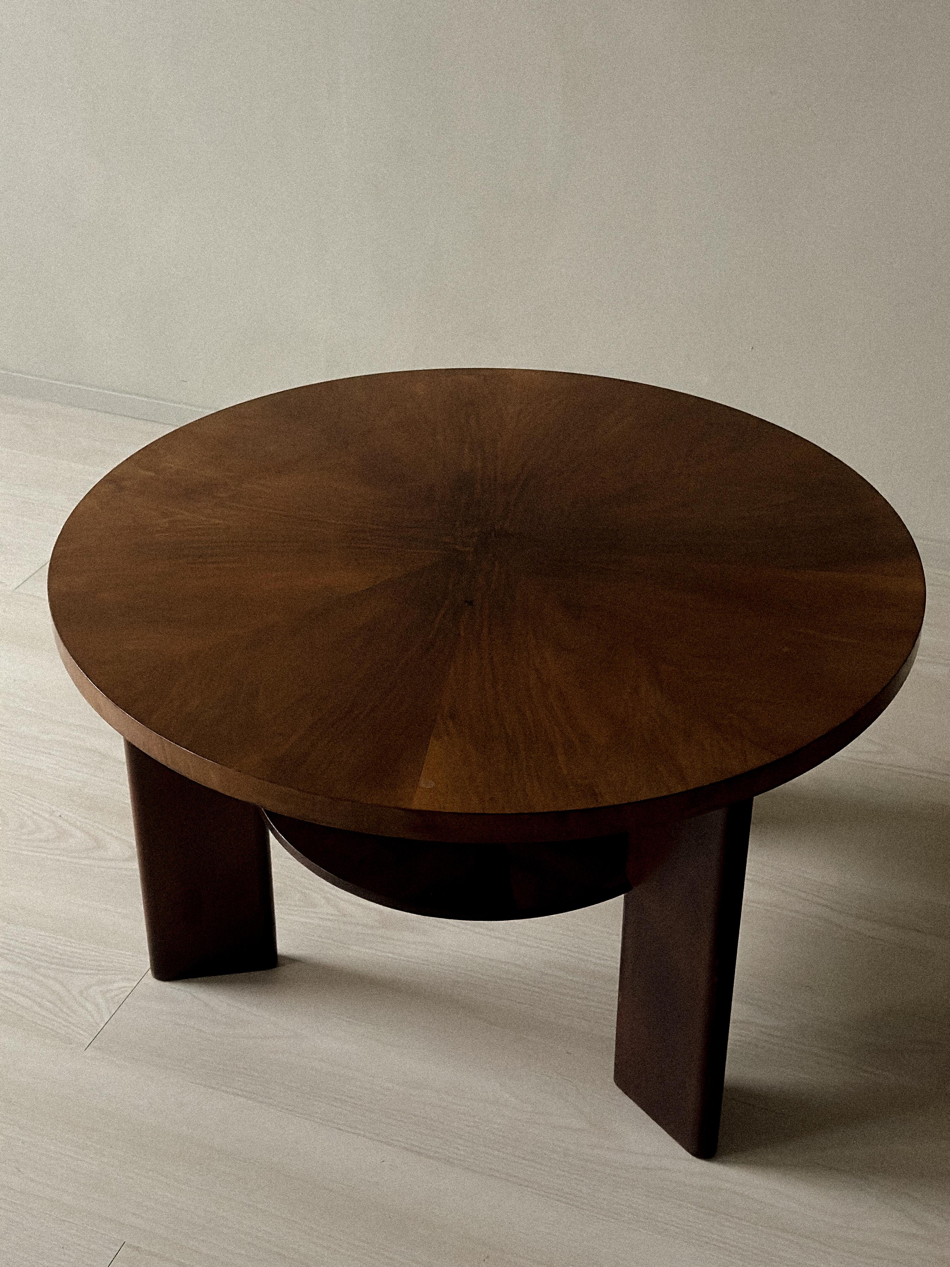 Art Deco, Danish Cabinetmaker Circular Side Table, c. 1930/40s For Sale 2
