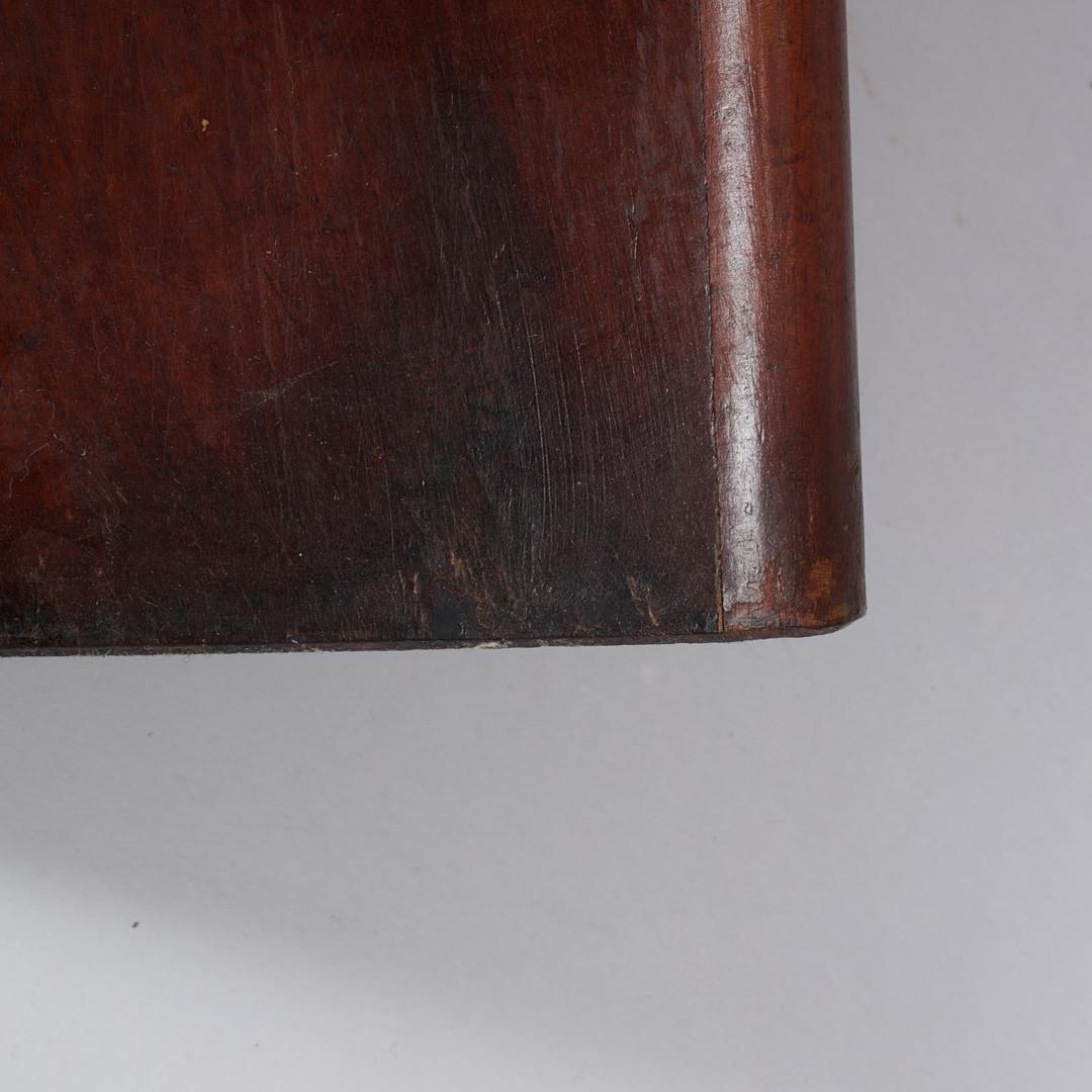 Art Deco, Danish Cabinetmaker Circular Side Table, c. 1930/40s For Sale 4