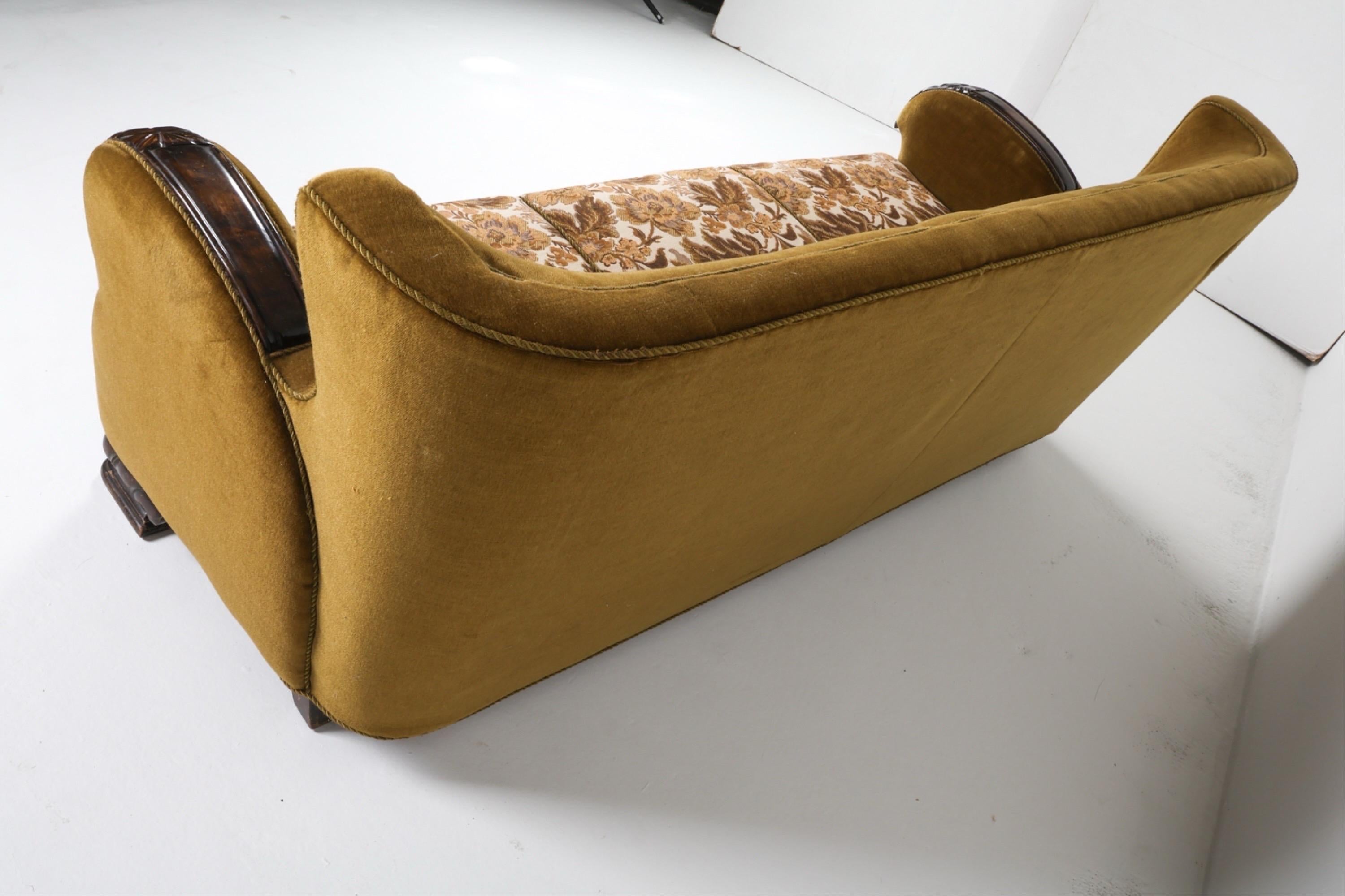 Sofá Sofá Art Decó Danés de Roble y Mohair Circa 1940 Sofá Art Decó en venta 1