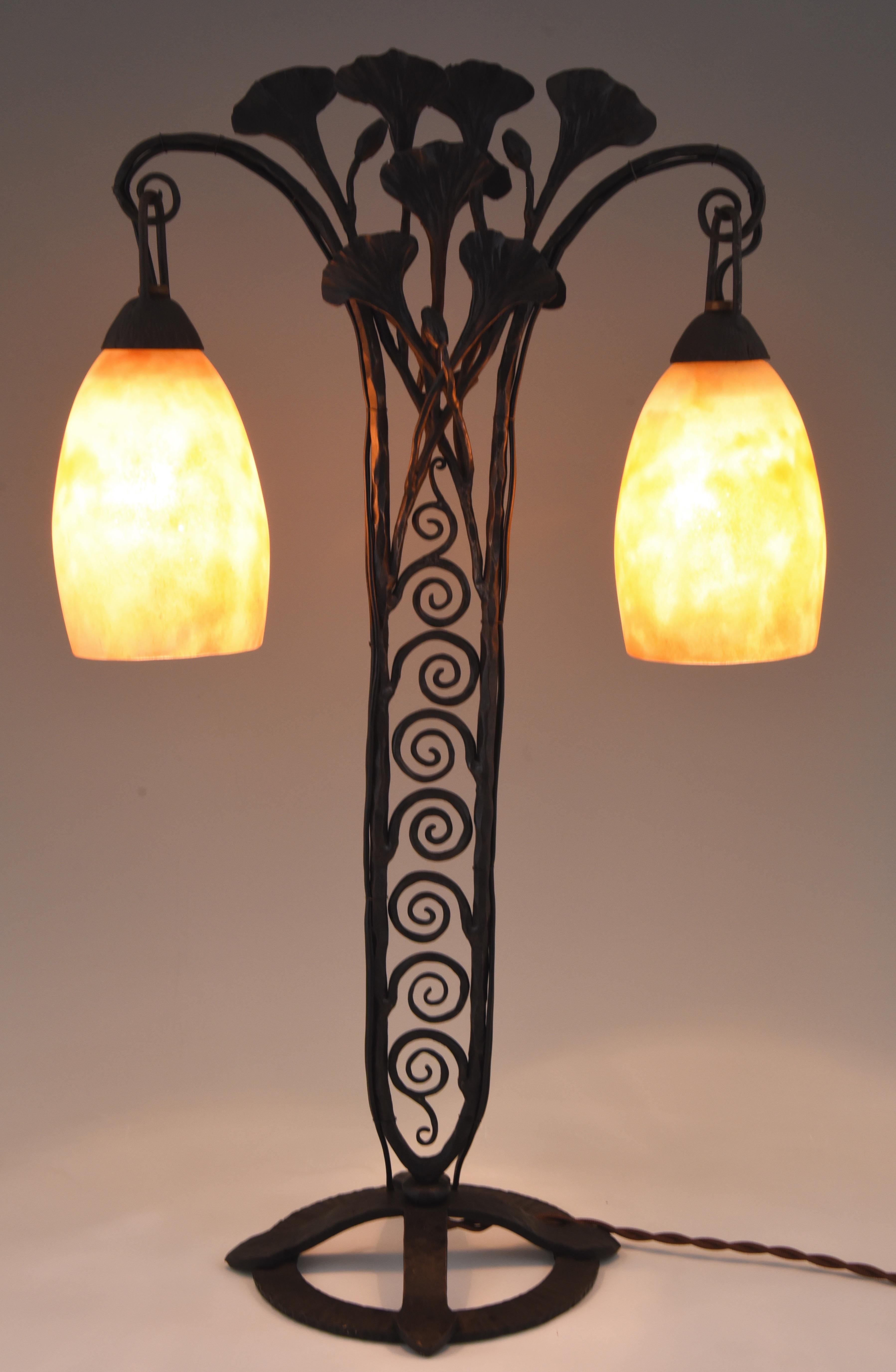 French Art Deco Daum Glass Lamp Wrought Iron Base Daum, 1924