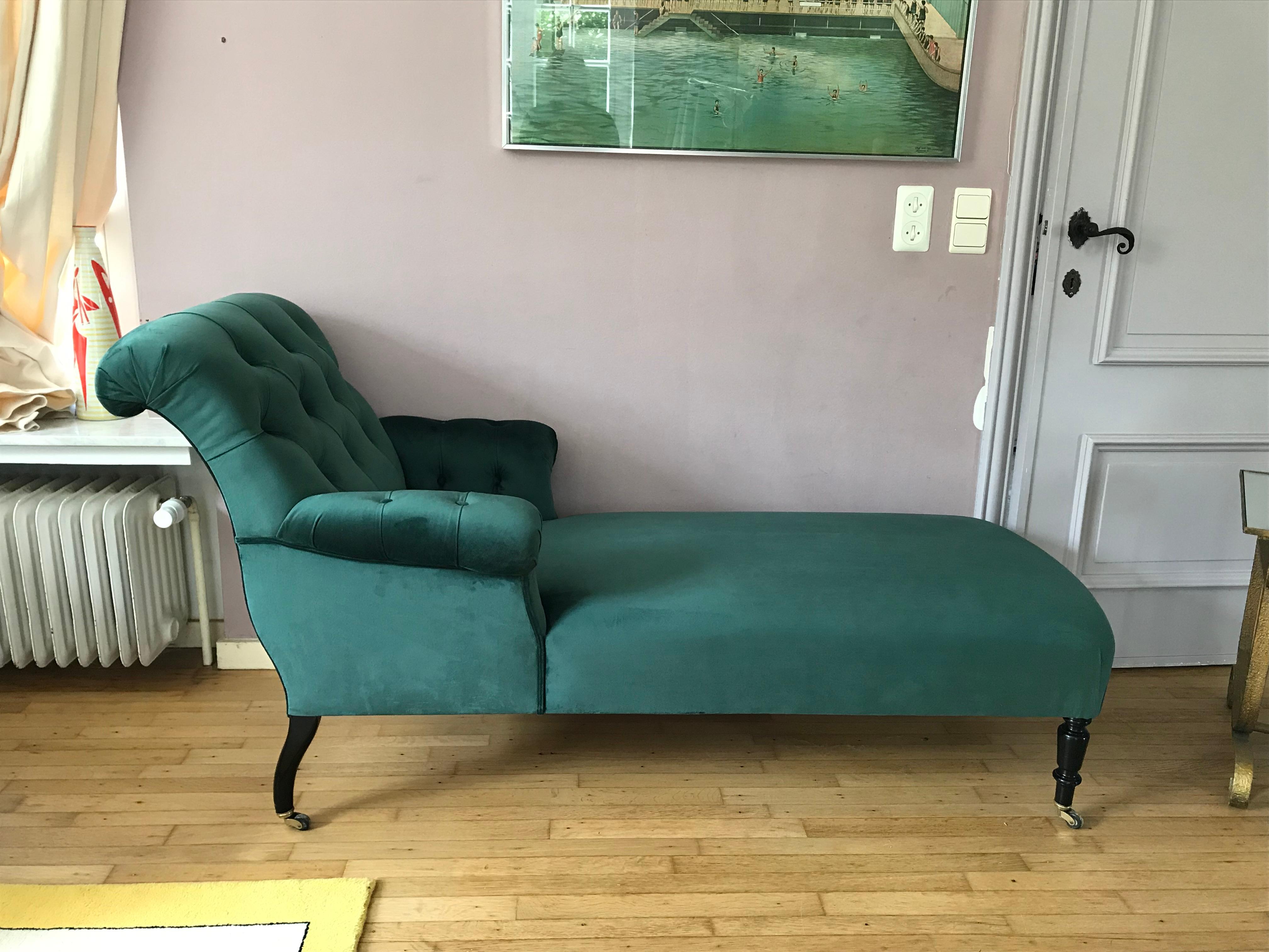 Velvet Art Deco Daybed For Sale