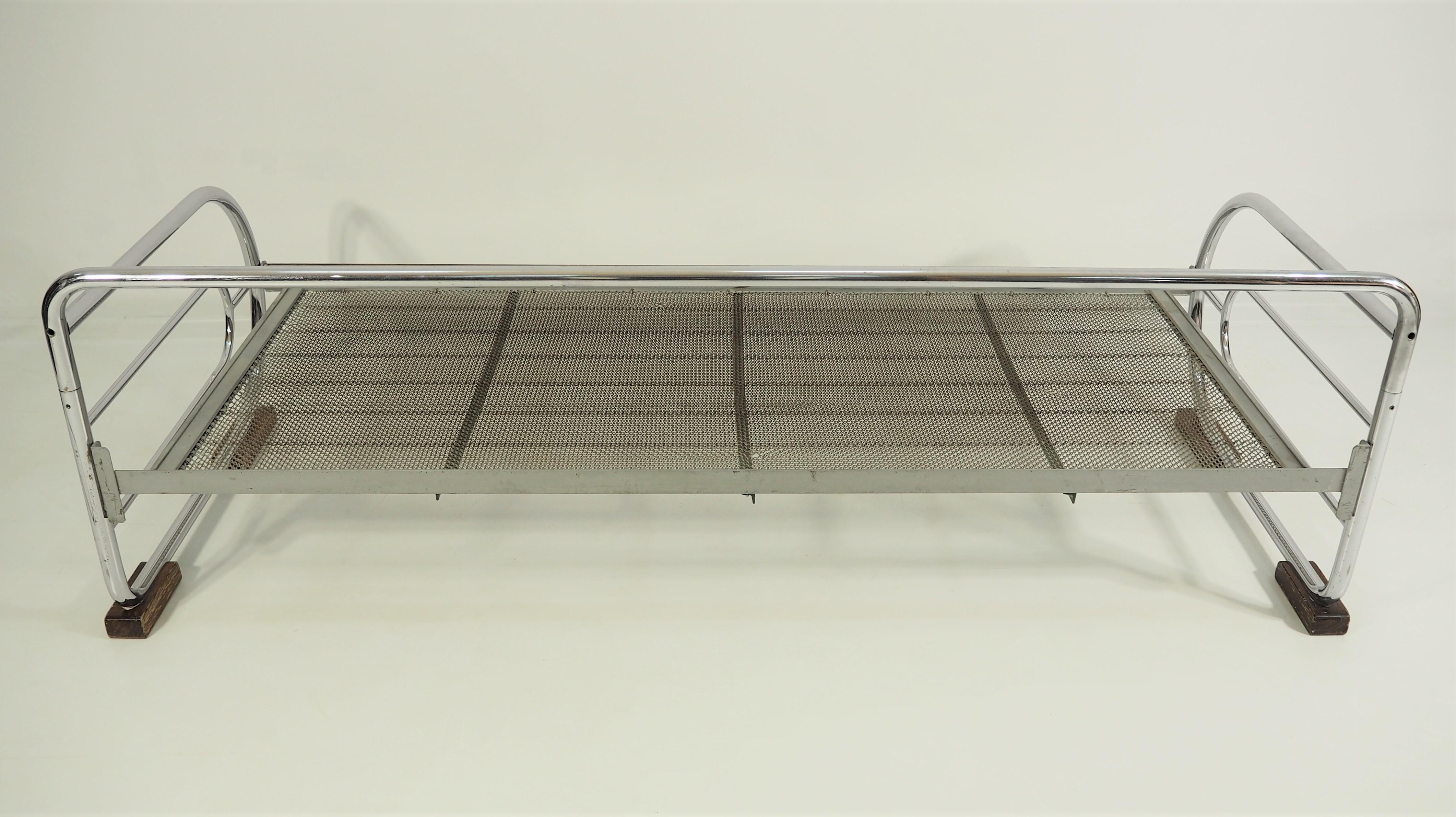Metal Art Deco Daybed from Hynek Gottwald, circa 1930s For Sale