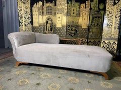 Art Deco daybed in taupe velvet