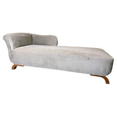 Art Deco daybed in taupe velvet