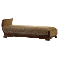 Art Deco, letto da giorno rivestito in lana d'agnello, ebanista danese, anni '30