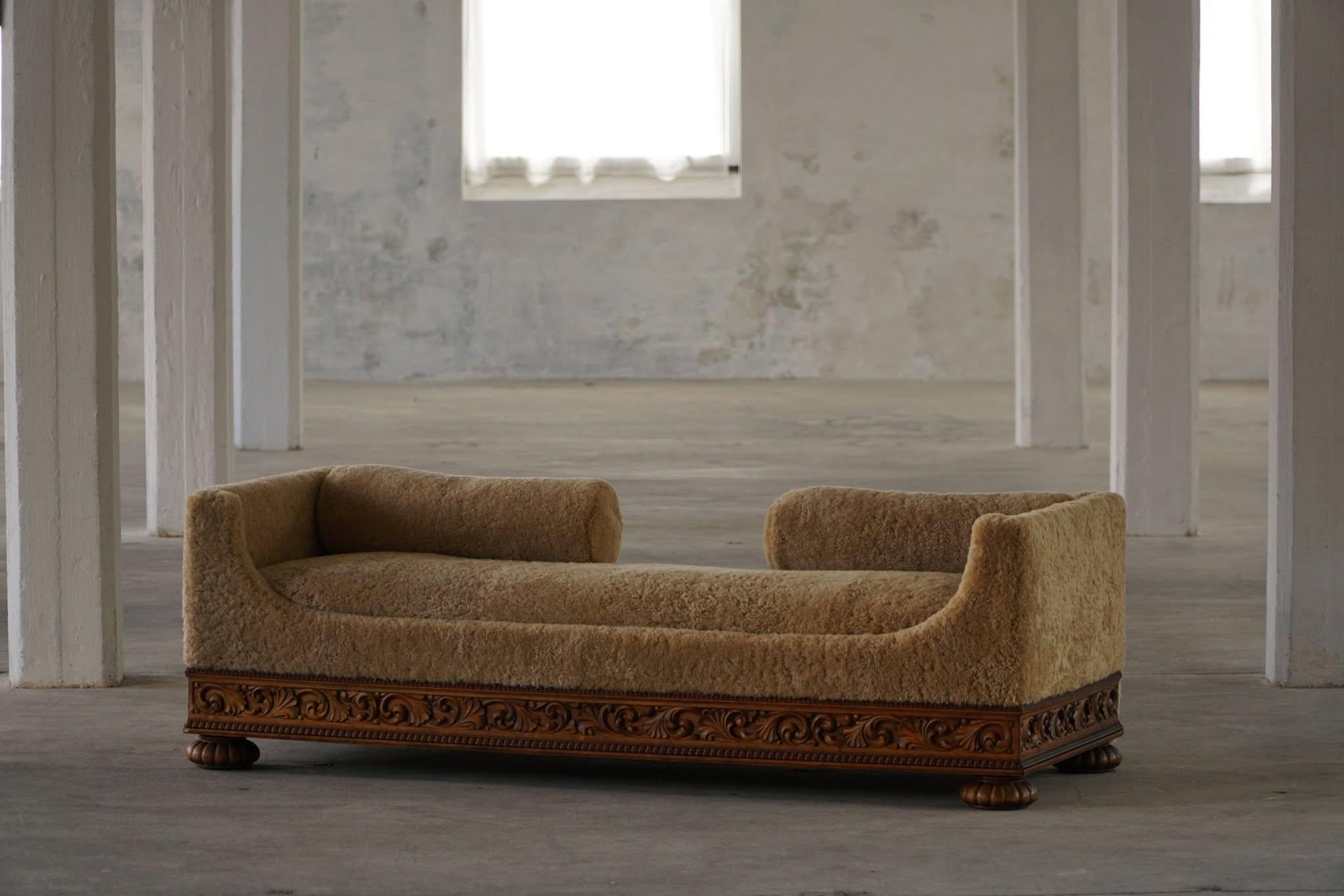 Art Deco, letto da giorno rivestito in lana d'agnello, Swedish Grace, Otto Schulz, anni '30 8