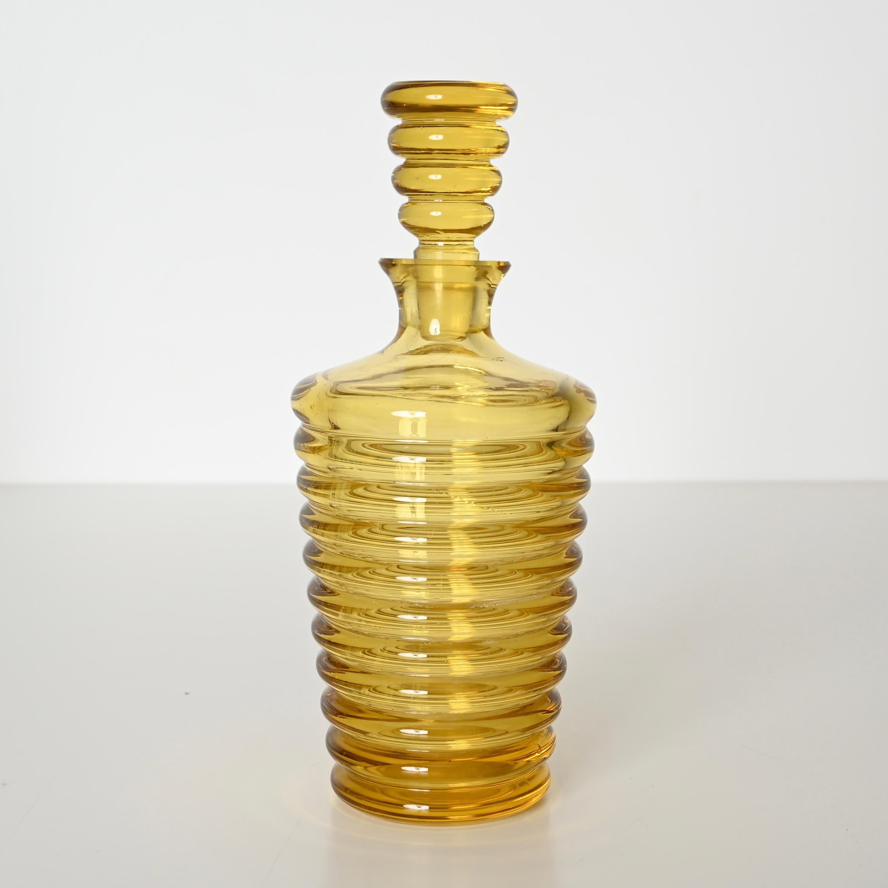 Art Decor Flasche aus gelbem mundgeblasenem Murano-Glas Italienisch, 1930er Jahre (Moderne der Mitte des Jahrhunderts) im Angebot