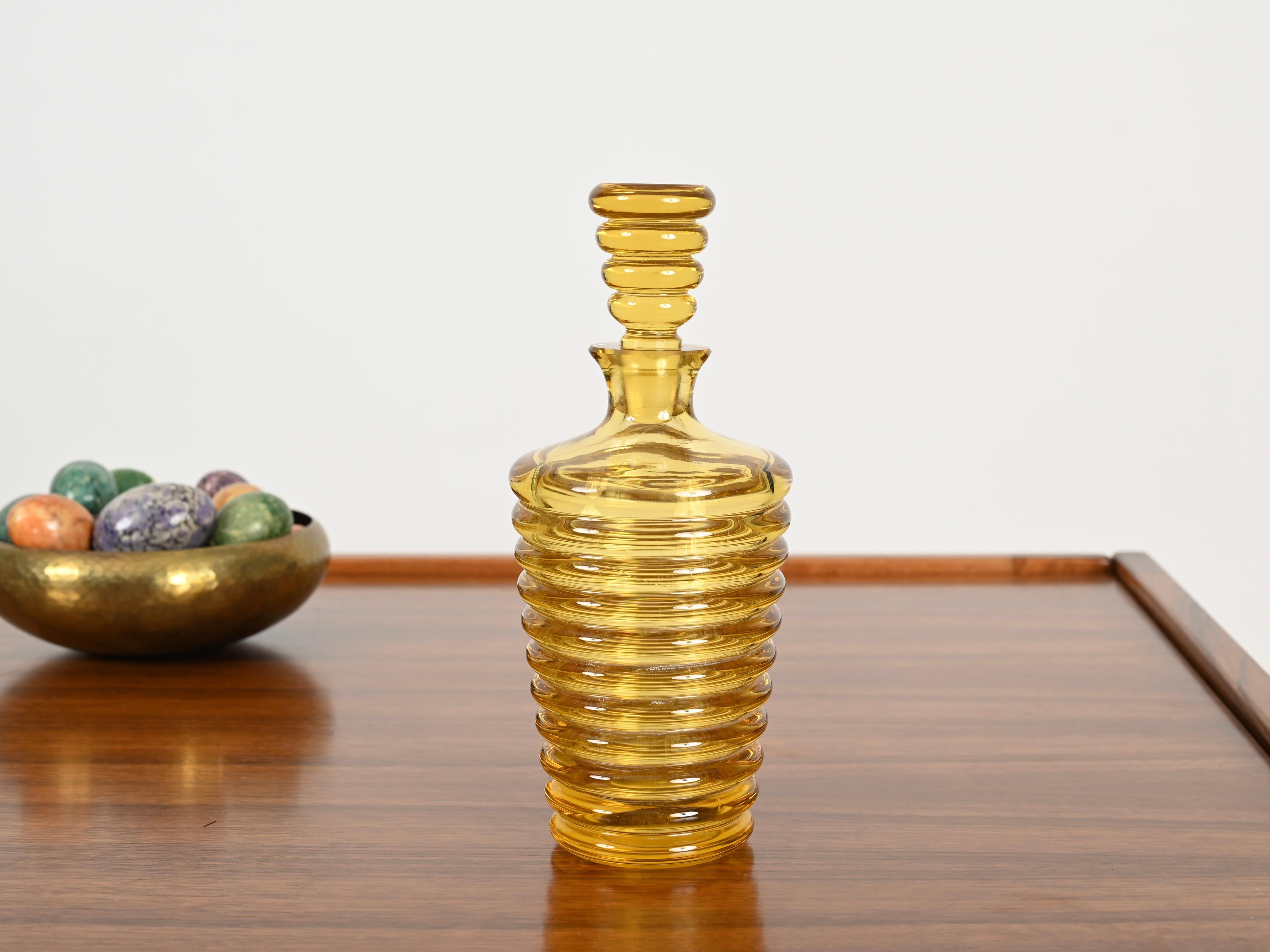 Art Decor Flasche aus gelbem mundgeblasenem Murano-Glas Italienisch, 1930er Jahre (Handgefertigt) im Angebot