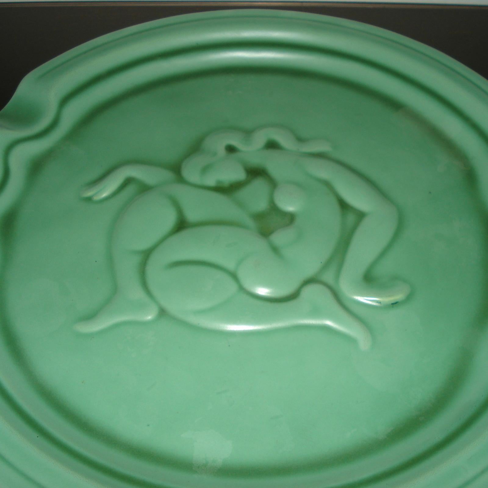 Plato de cerámica decorativa Art Decó de Gefle, diseño Arthur Percy, años 30 mediados del siglo XX en venta