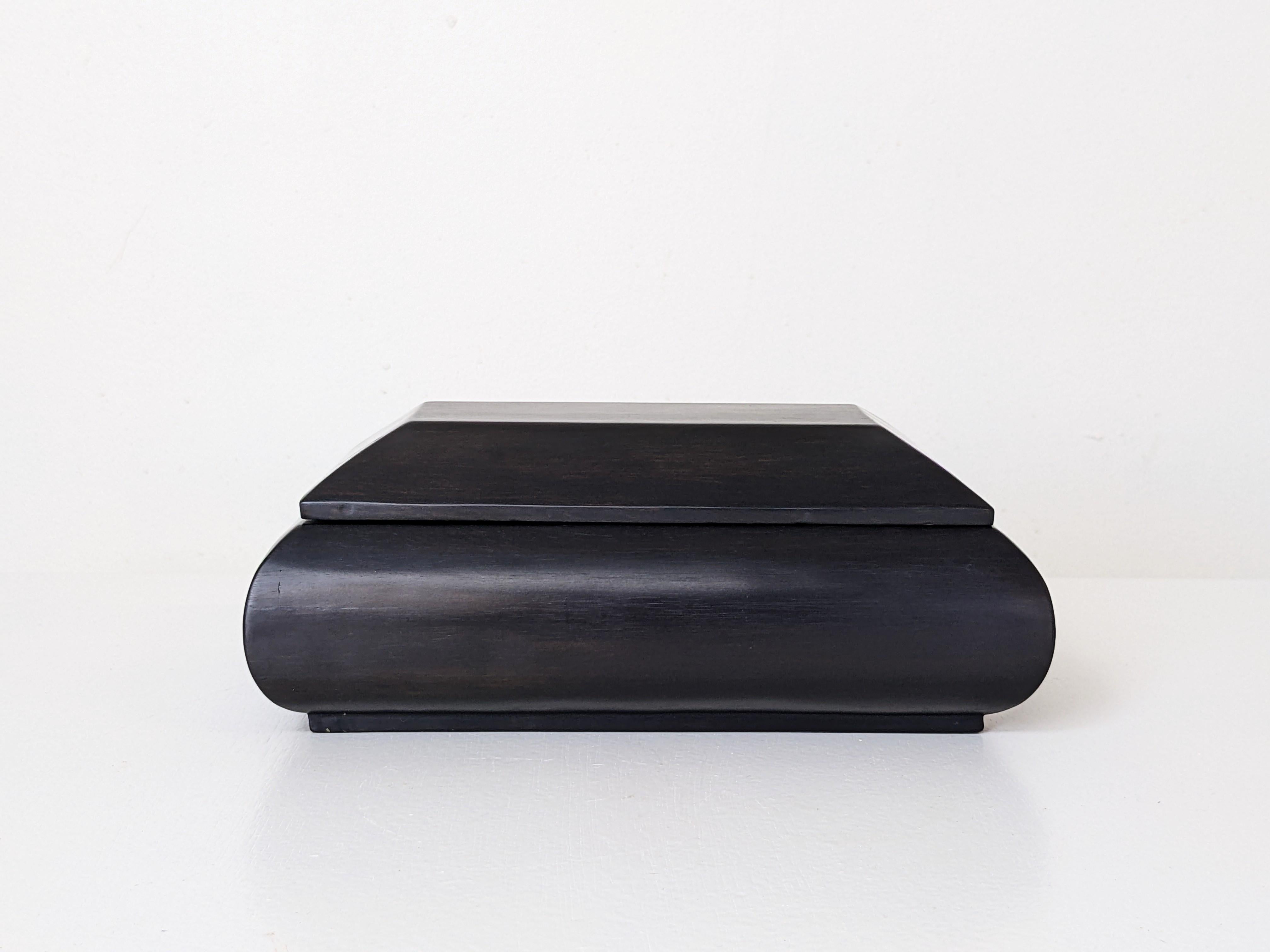 Art Deco Decorative Lidded Box in Solid Ebony Wood, France 1930s, 2 Available In Good Condition In La Teste De Buch, FR