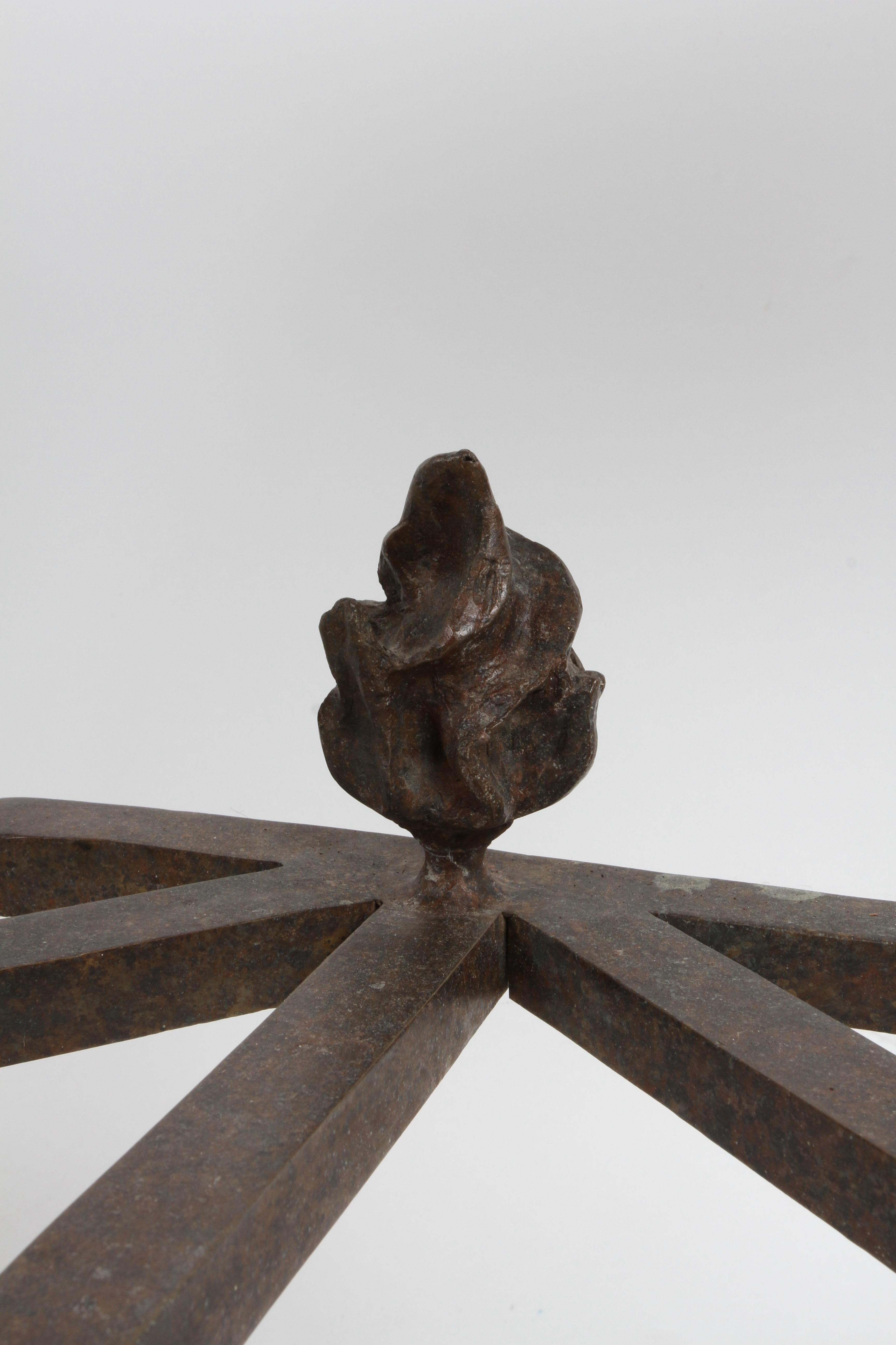 Console Demi-Lune Art Déco en marbre avec lévriers stylisés en bronze sur pieds en pattes en vente 6