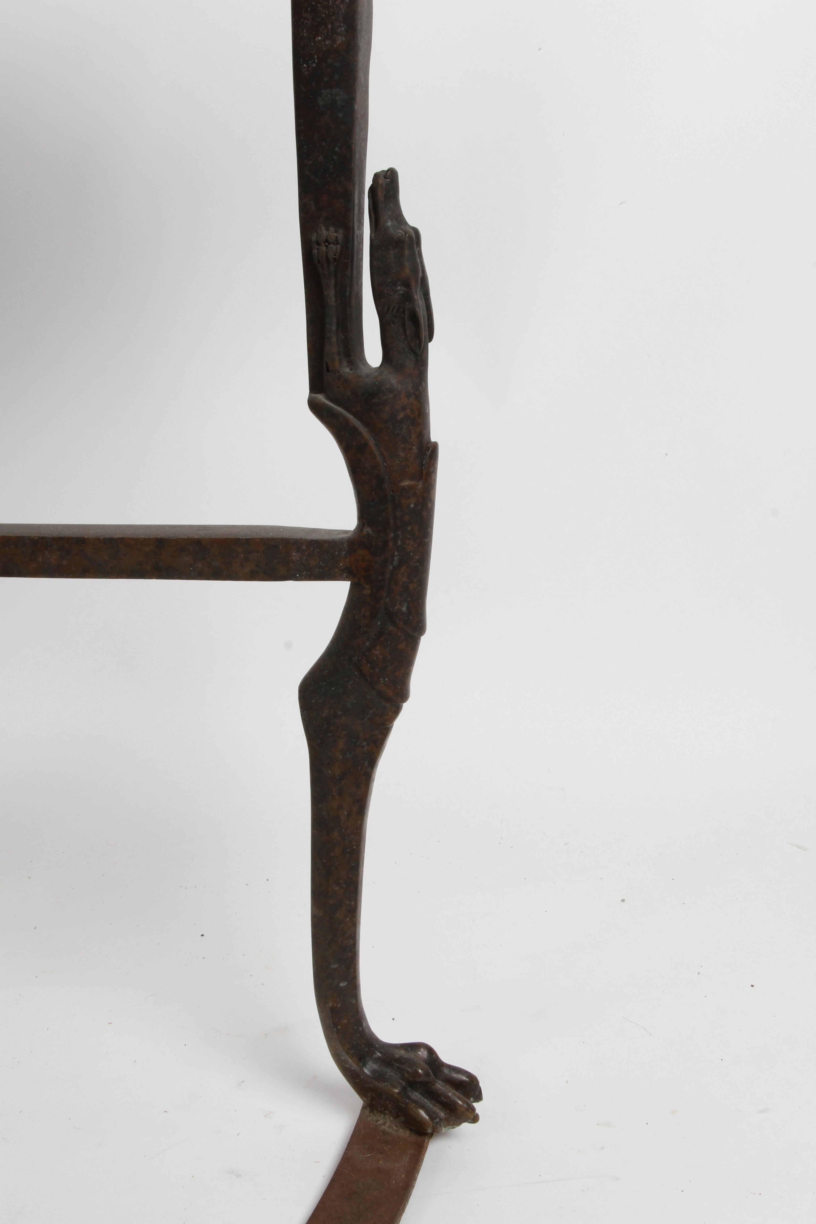 Console Demi-Lune Art Déco en marbre avec lévriers stylisés en bronze sur pieds en pattes en vente 1