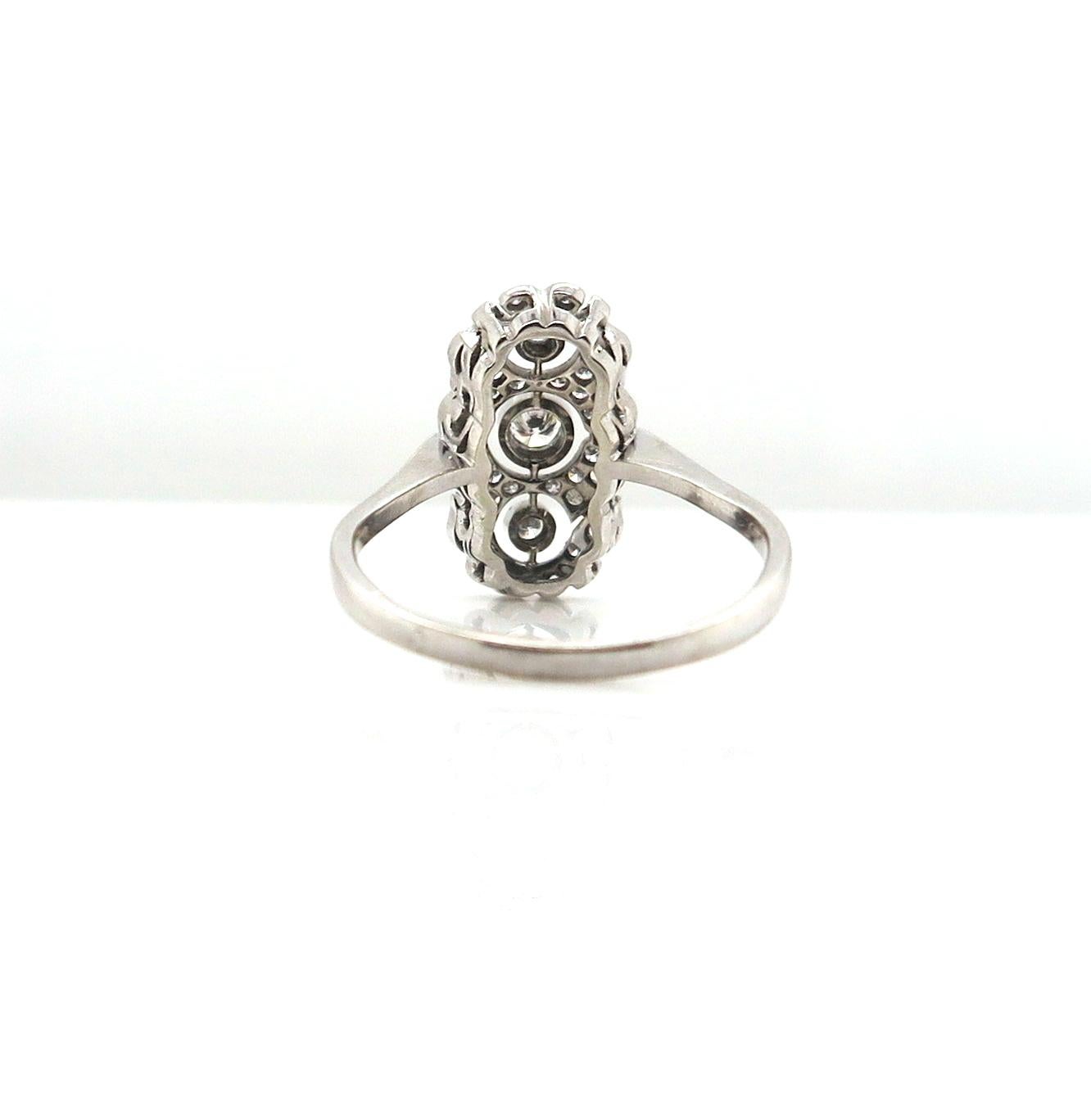Round Cut Art Deco Design 0.68 Carat Diamond Ring For Sale