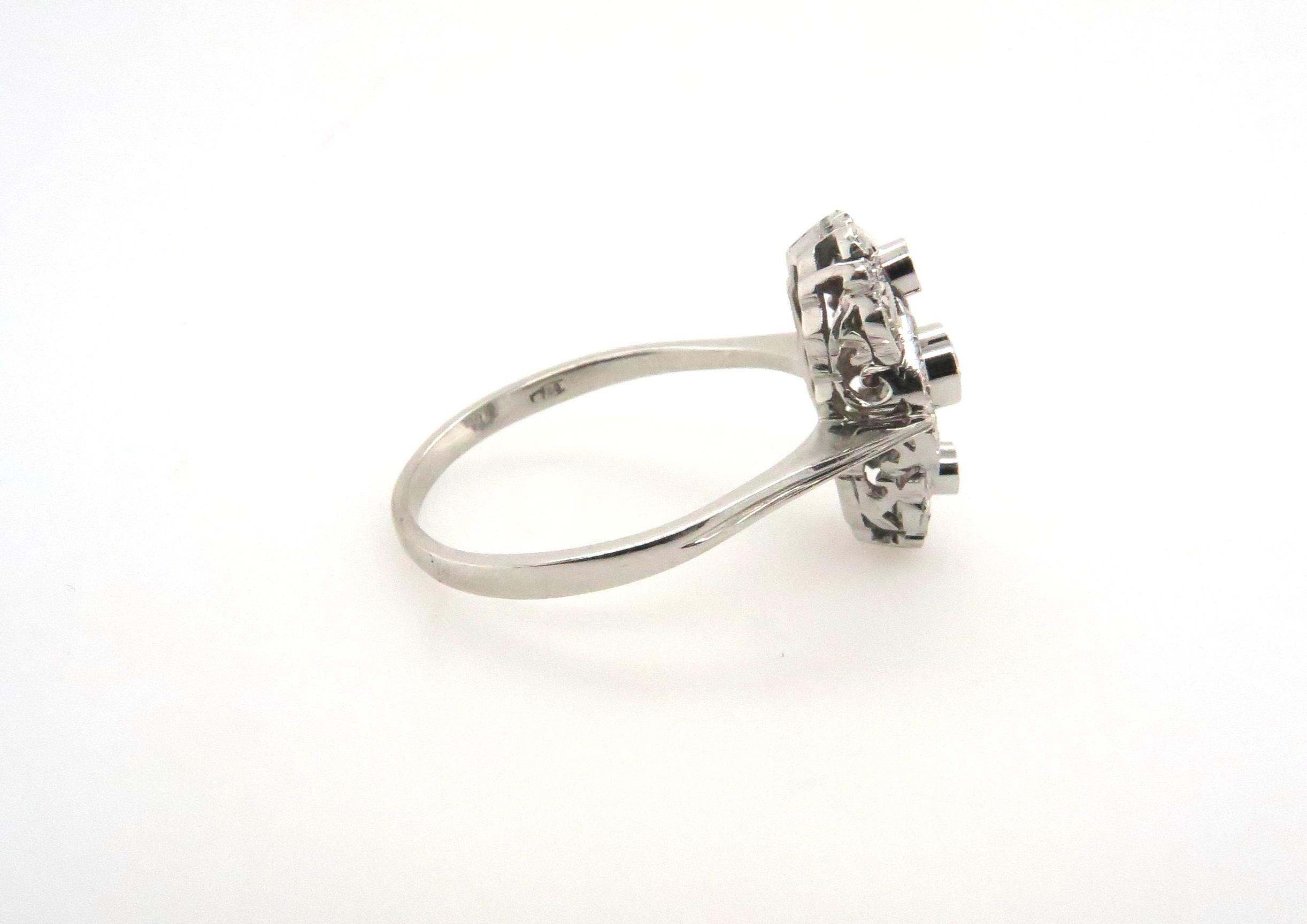 Art Deco Design 0.68 Carat Diamond Ring In New Condition For Sale In Melbourne, AU