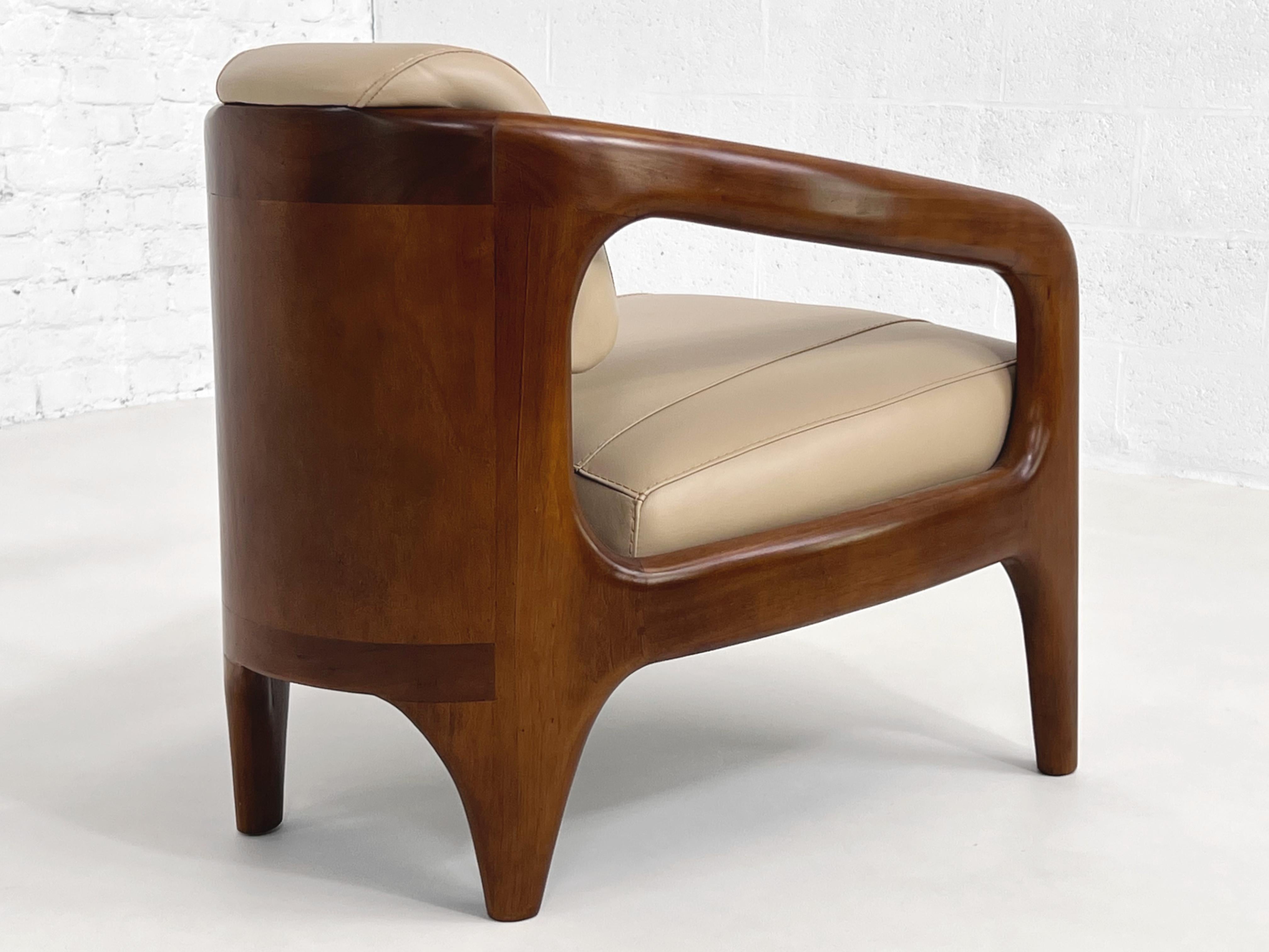 Art Deco Design and Scandinavian Style Wooden and Leather Armchair For Sale 4