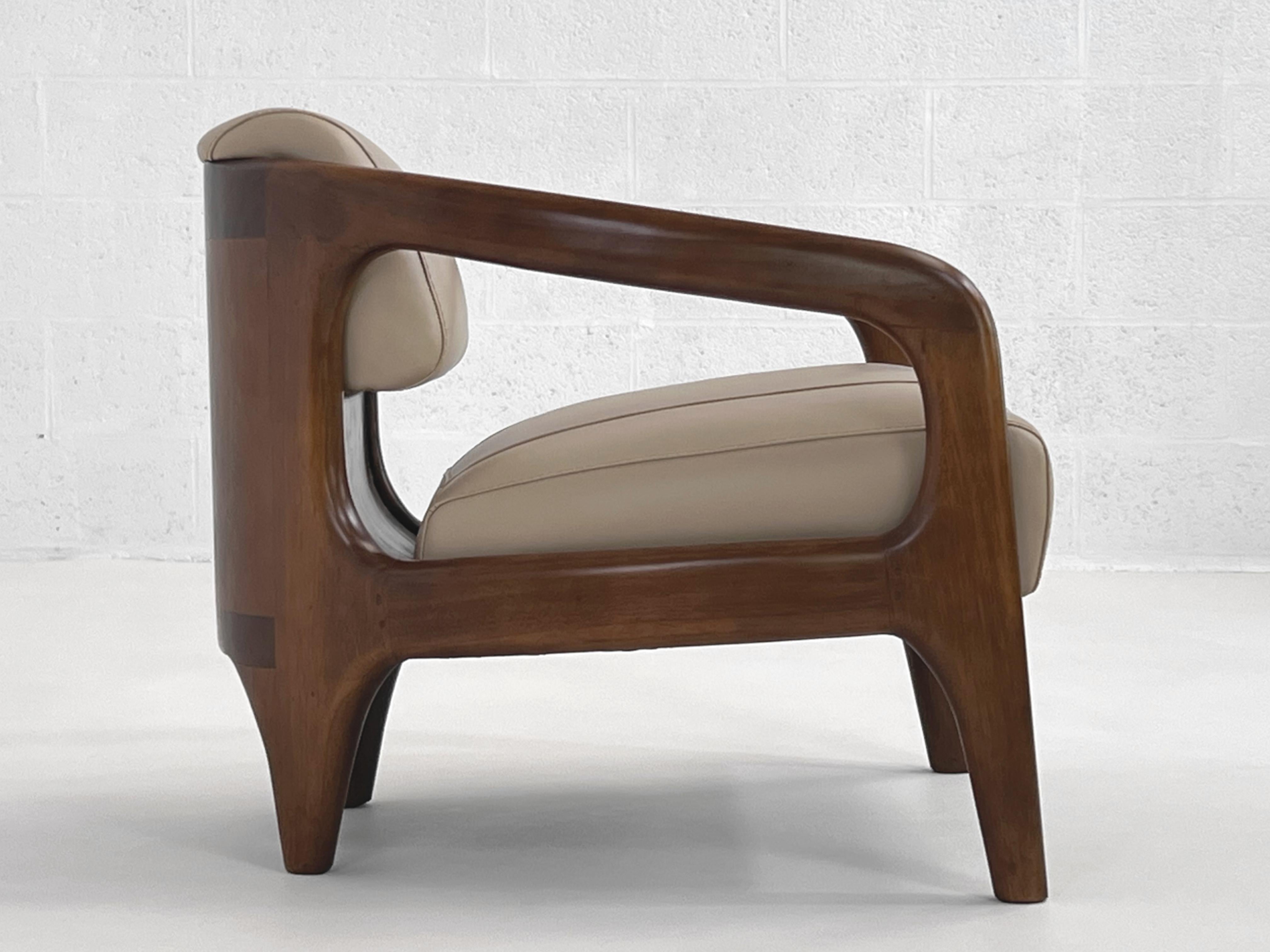 Unknown Art Deco Design and Scandinavian Style Wooden and Leather Armchair For Sale