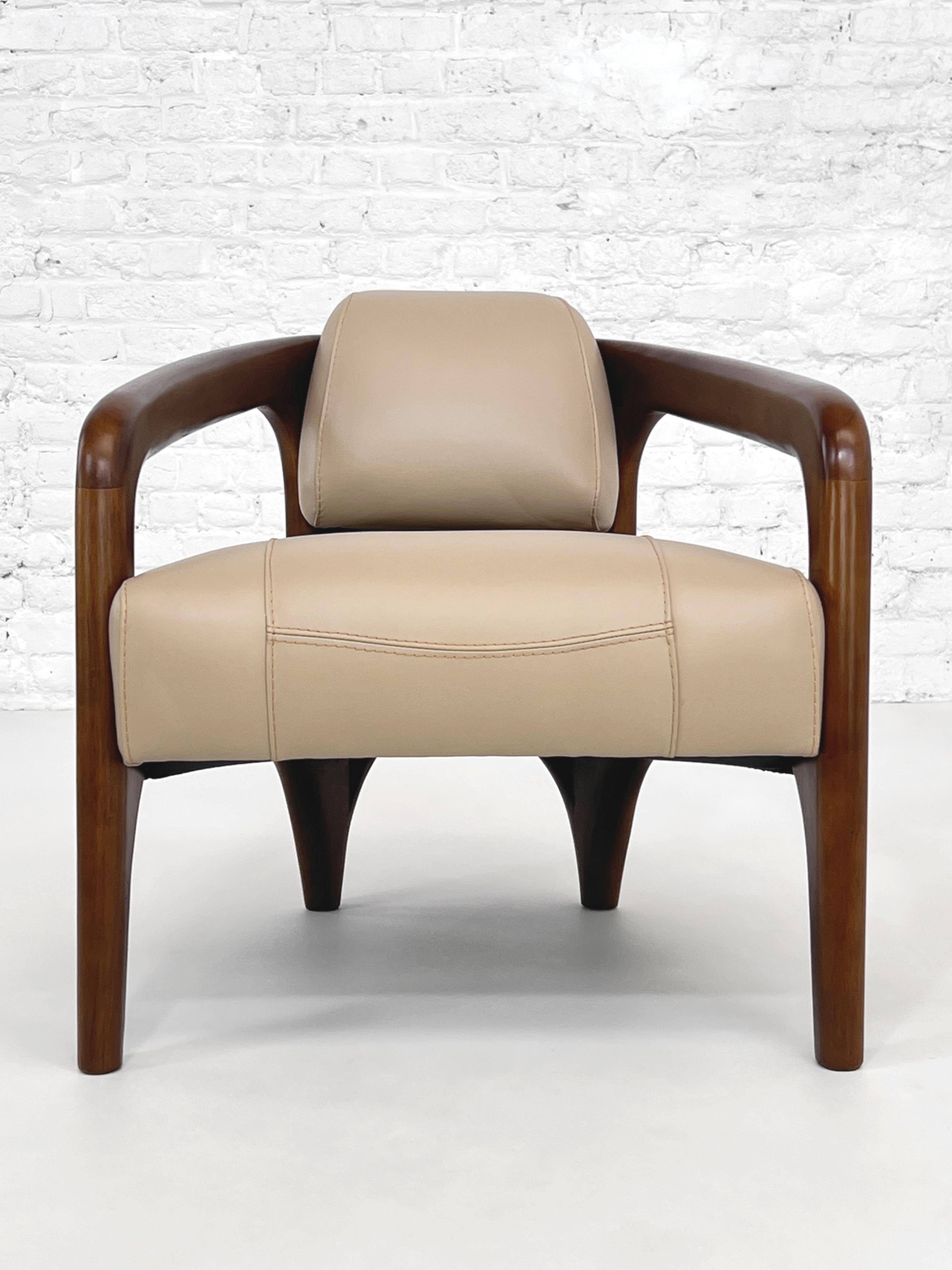 Art Deco Design and Scandinavian Style Wooden and Leather Armchair For Sale 1