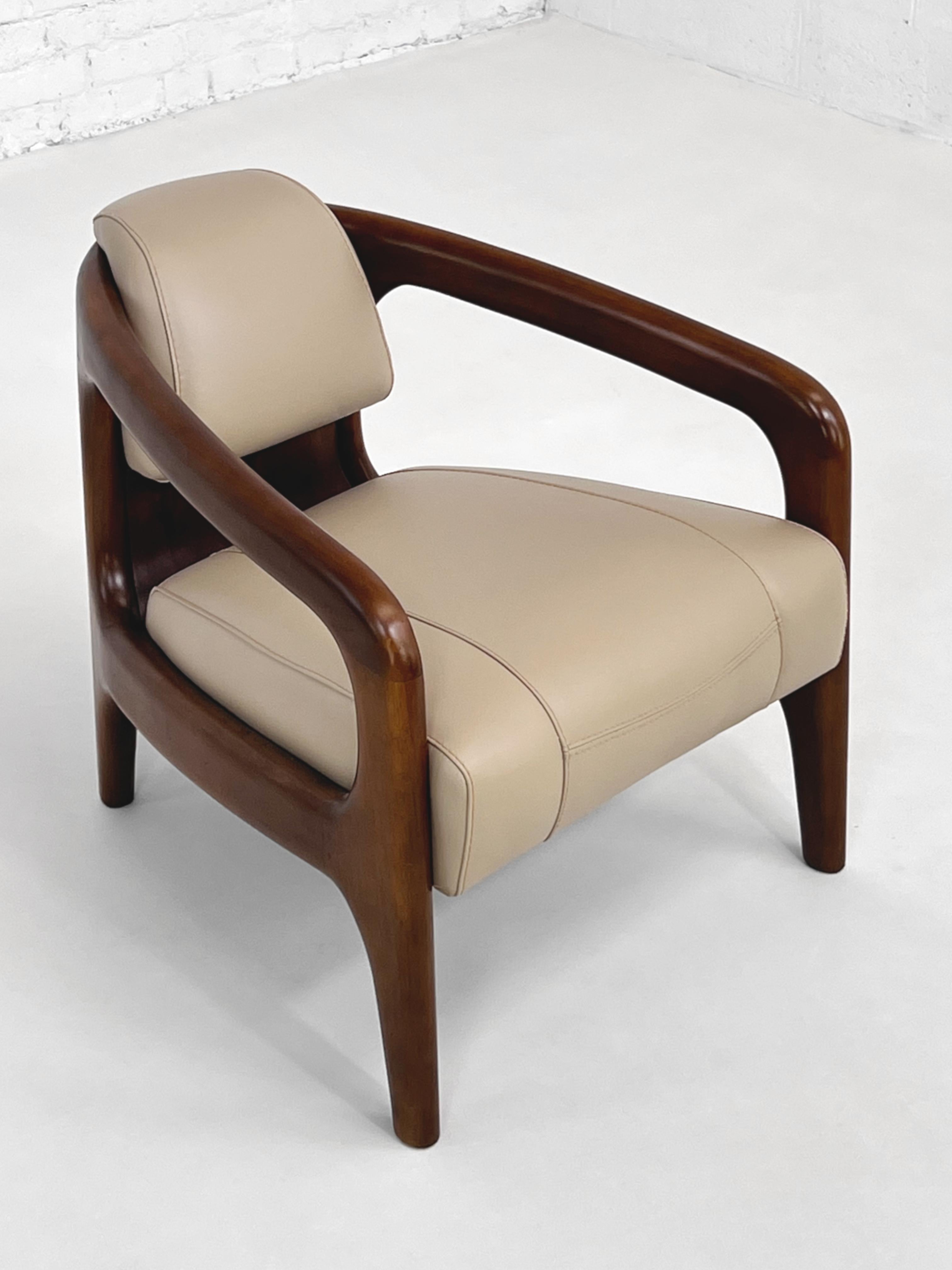 Art Deco Design and Scandinavian Style Wooden and Leather Armchair For Sale 2