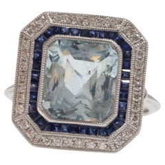 Art-Deco Design , Aquamarin , Saphire und Diamanten in 14ct Weißgold Ring