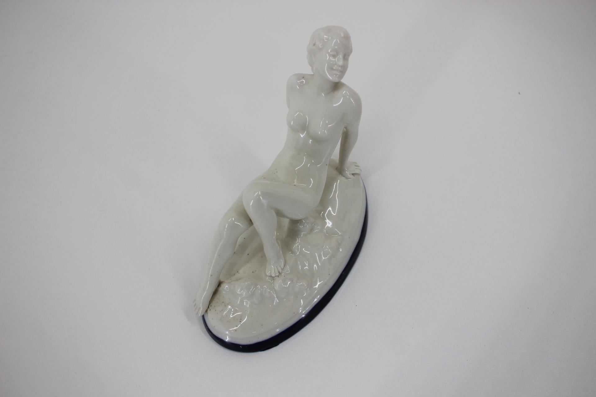 Art Deco Design Ceramic Sculpture Nude Sitting Woman, 1930s 2