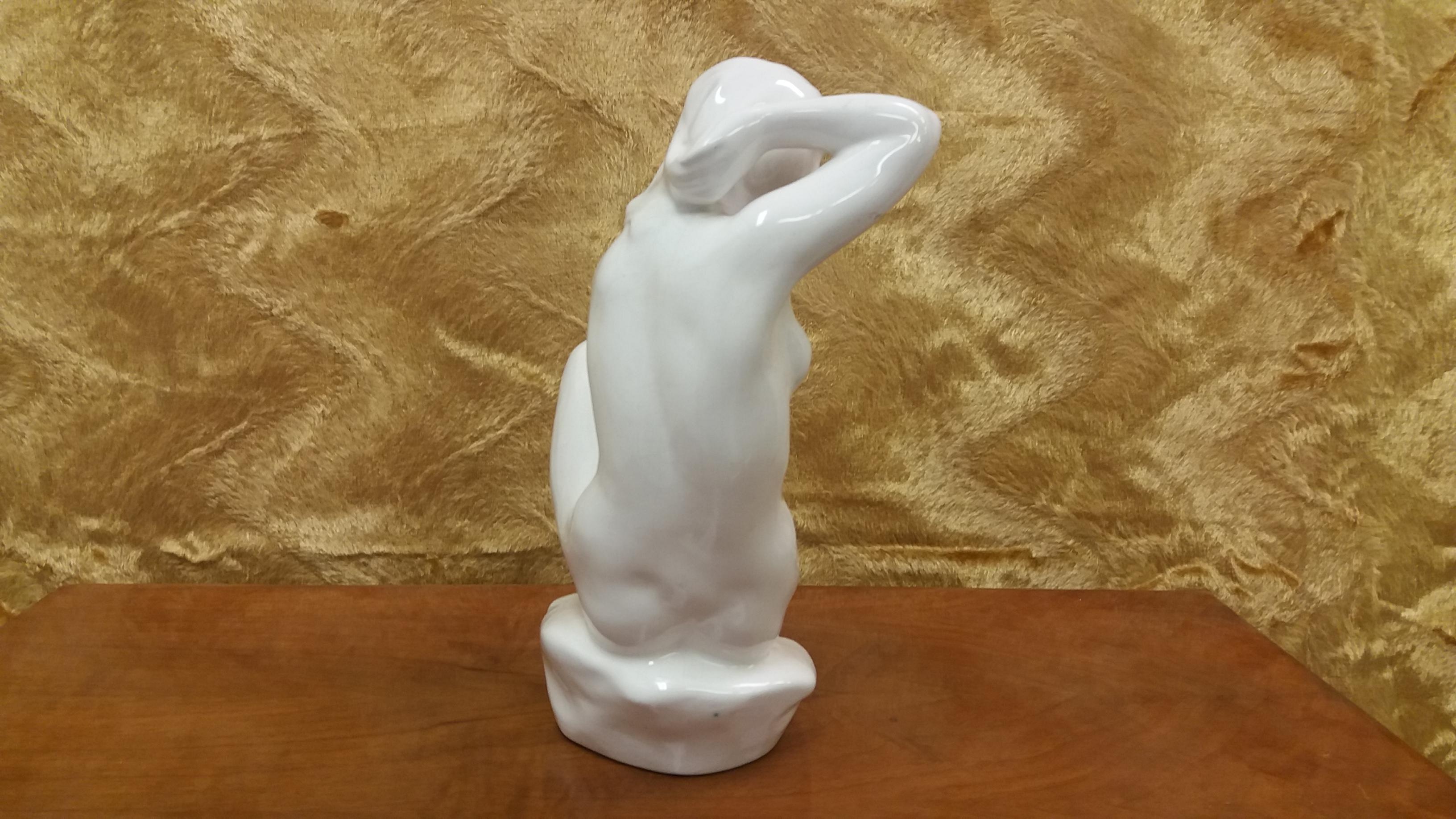 Art Deco Design Ceramic Sculpture Nude Sitting Woman, 1940s In Good Condition For Sale In Praha, CZ