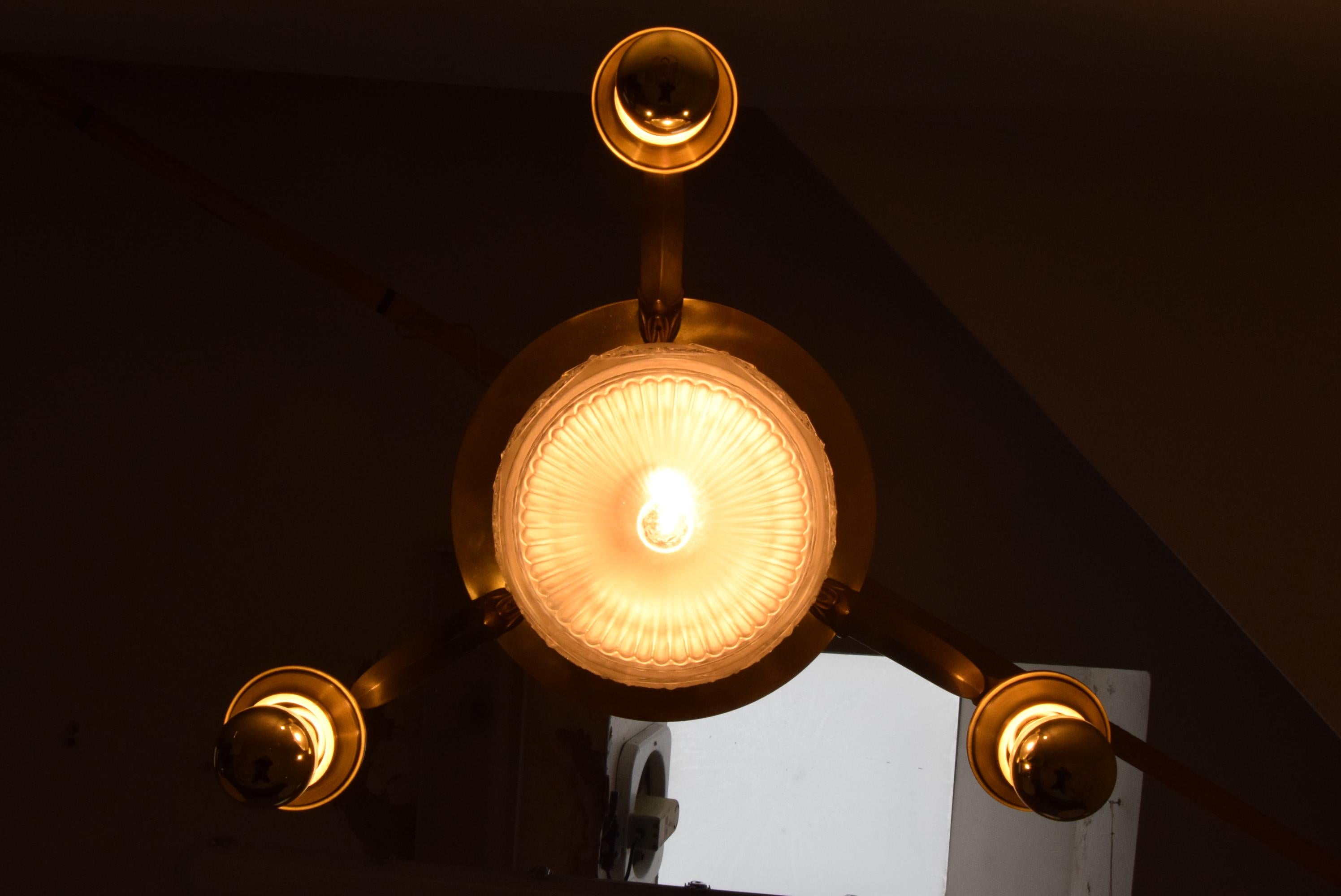 Milieu du XXe siècle Lustre de design Art Déco, années 1930 en vente