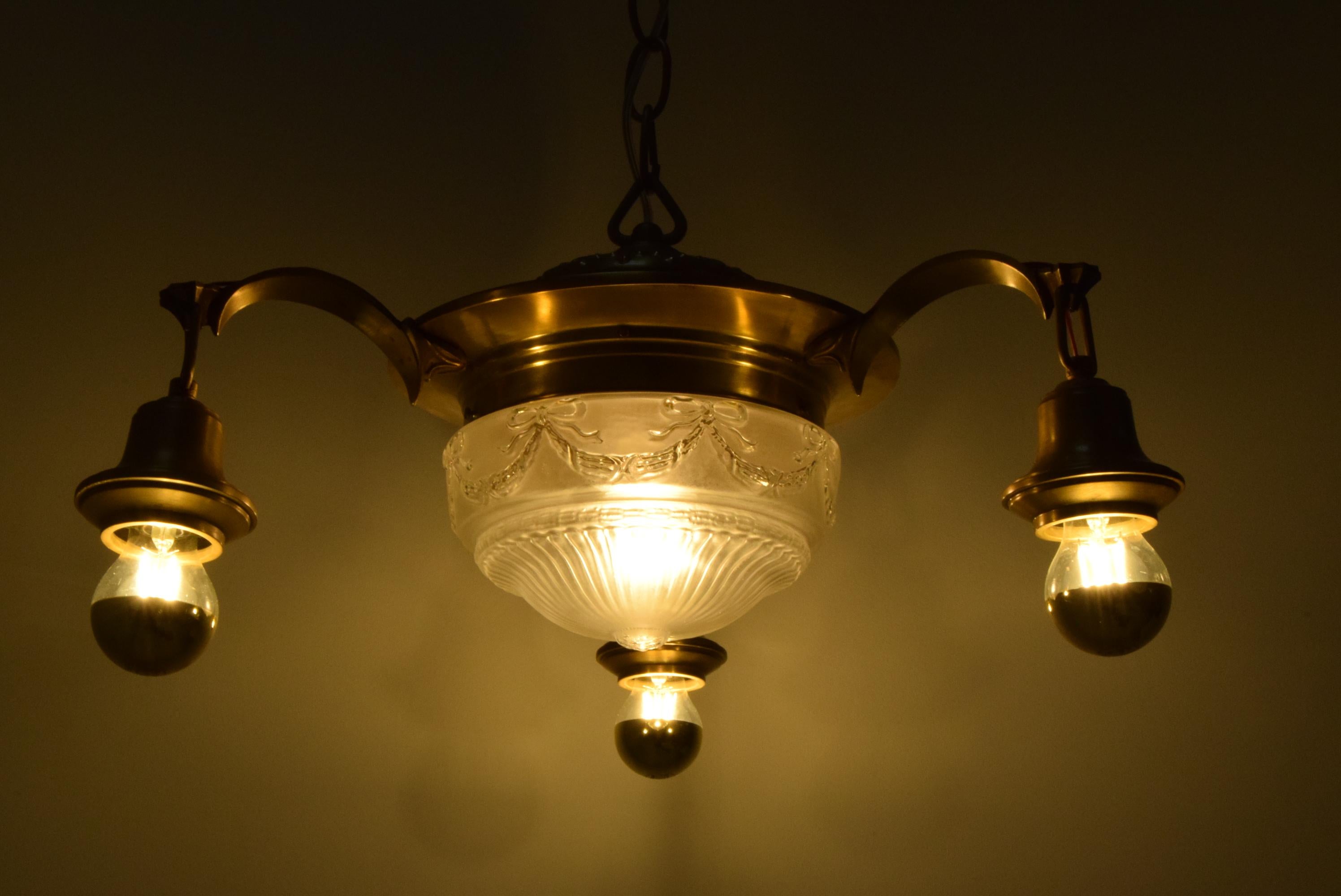 Laiton Lustre de design Art Déco, années 1930 en vente